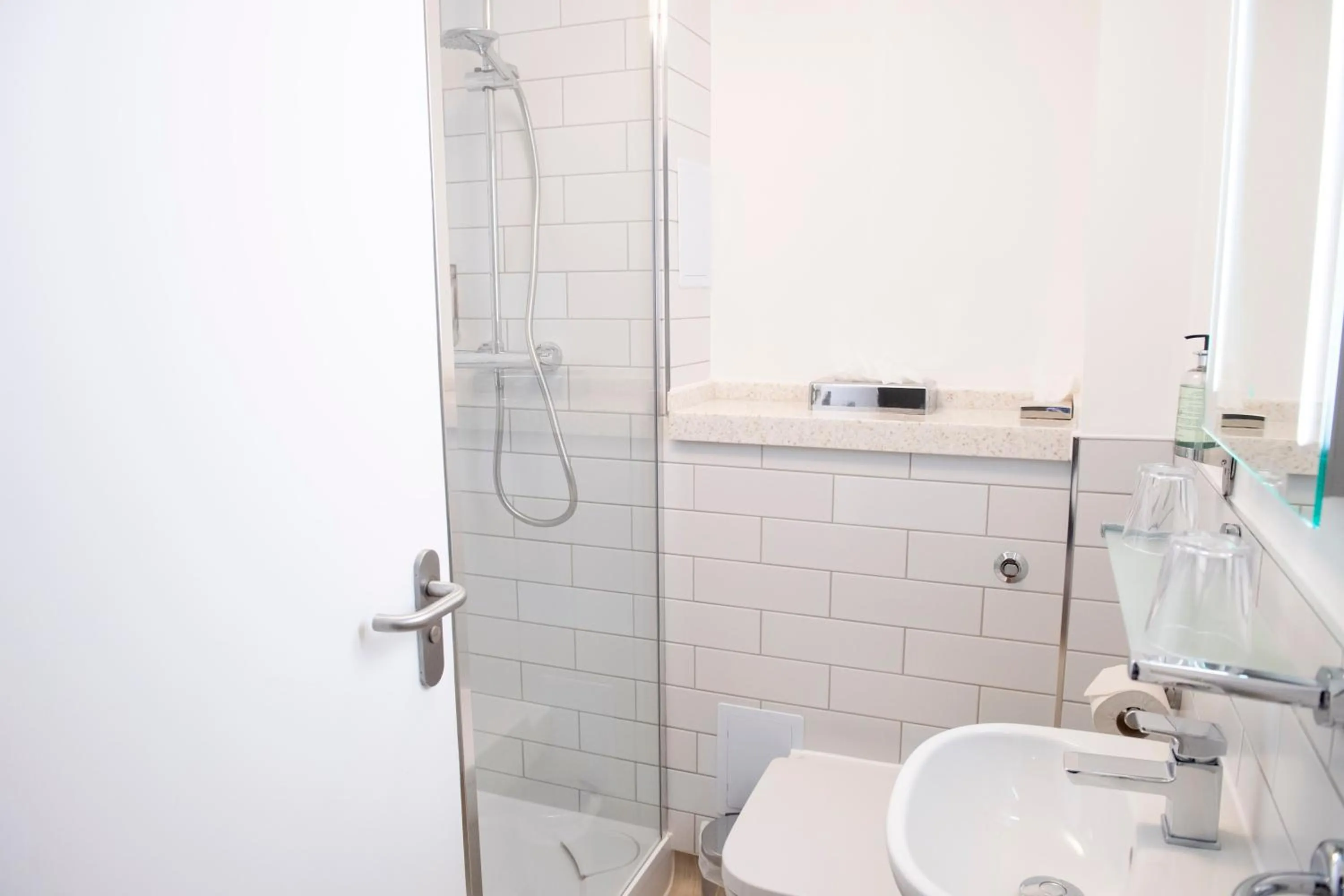 Shower in The White Hart by Innkeeper's Collection