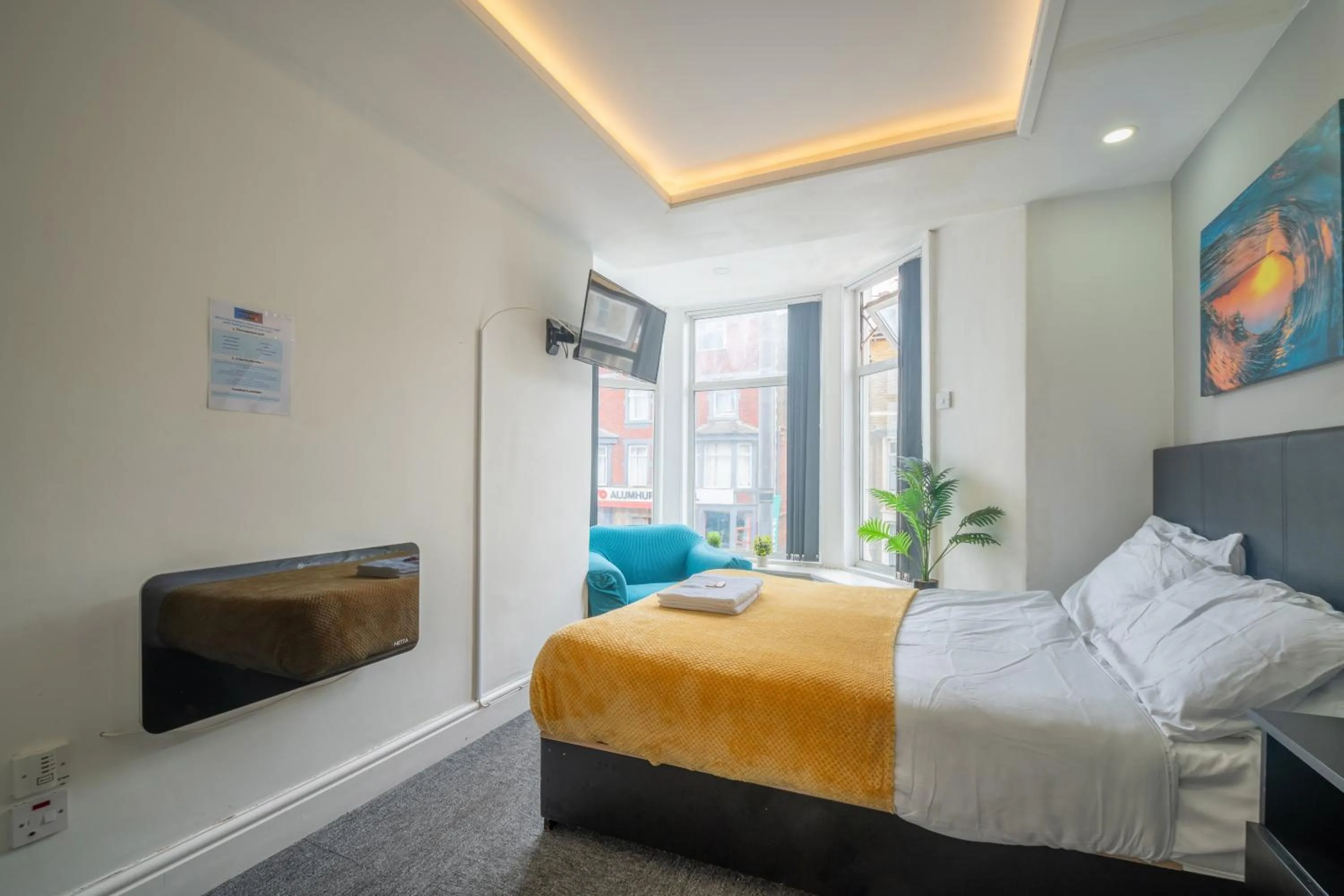 Bed in Driftwood Rooms