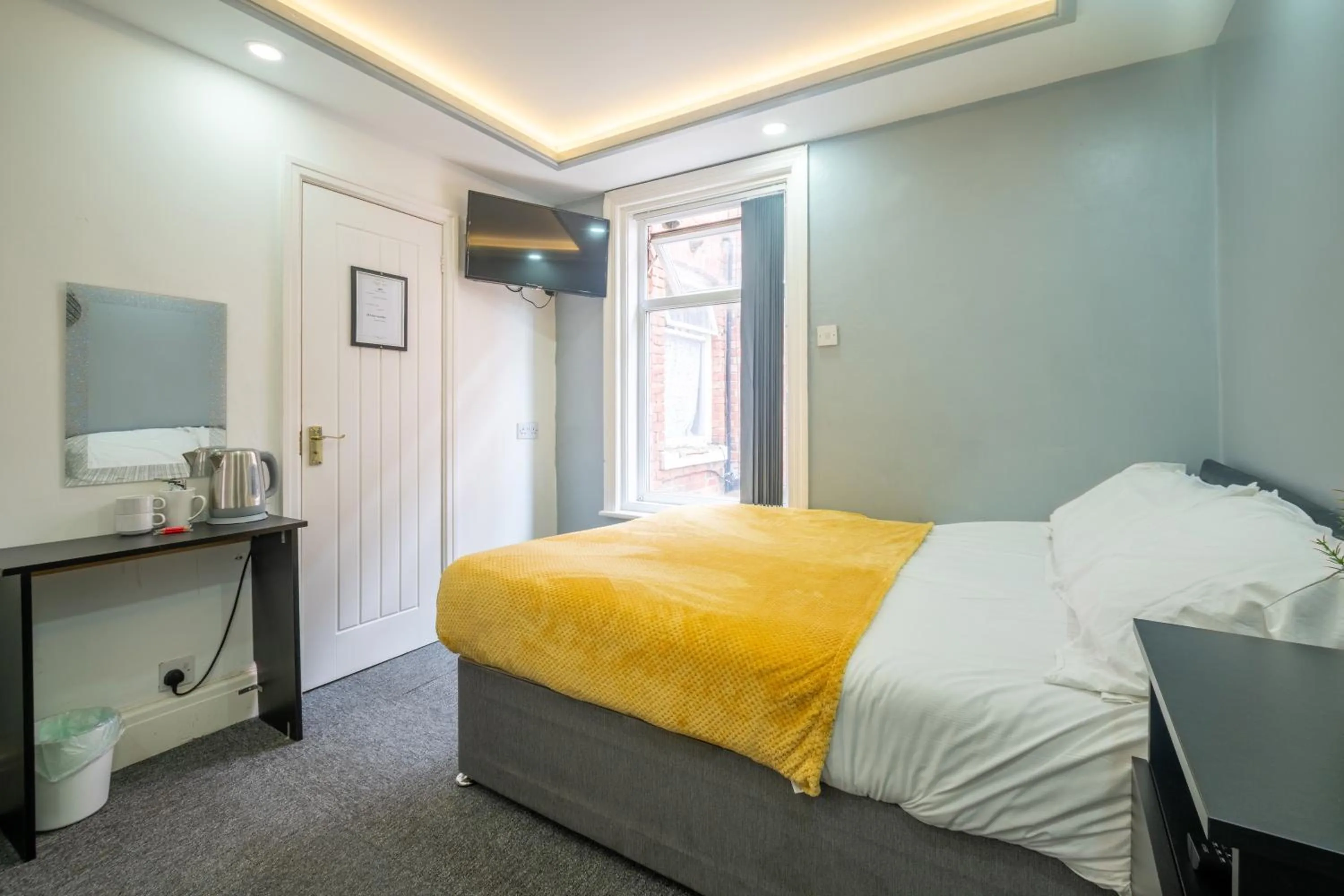 Bed in Driftwood Rooms