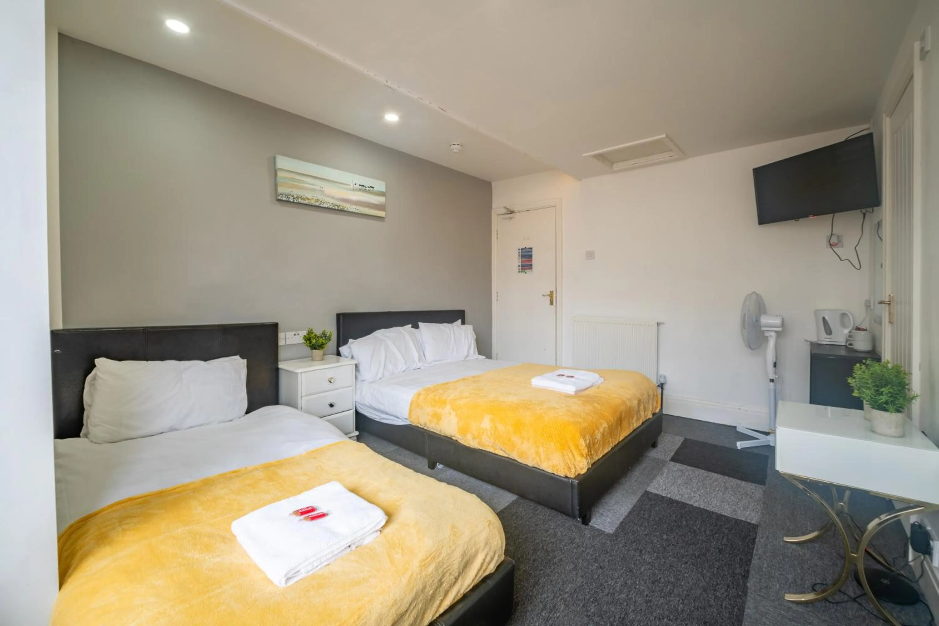 Bed in Driftwood Rooms