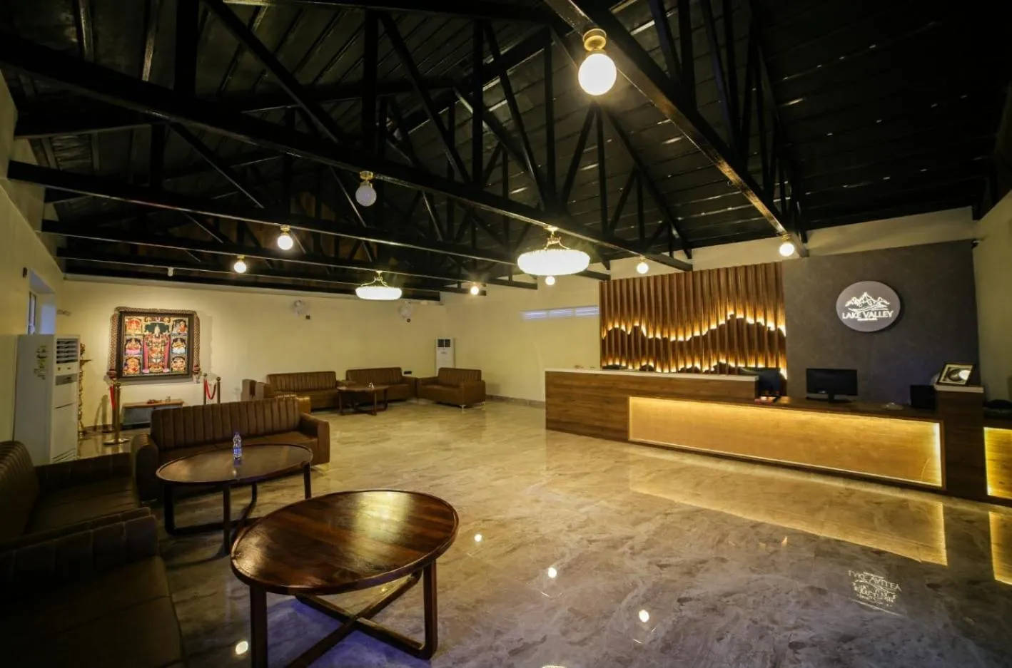 Lobby or reception in Lake Valley Resort and Spa Tirupati, 27 kms from Talakona Waterfall