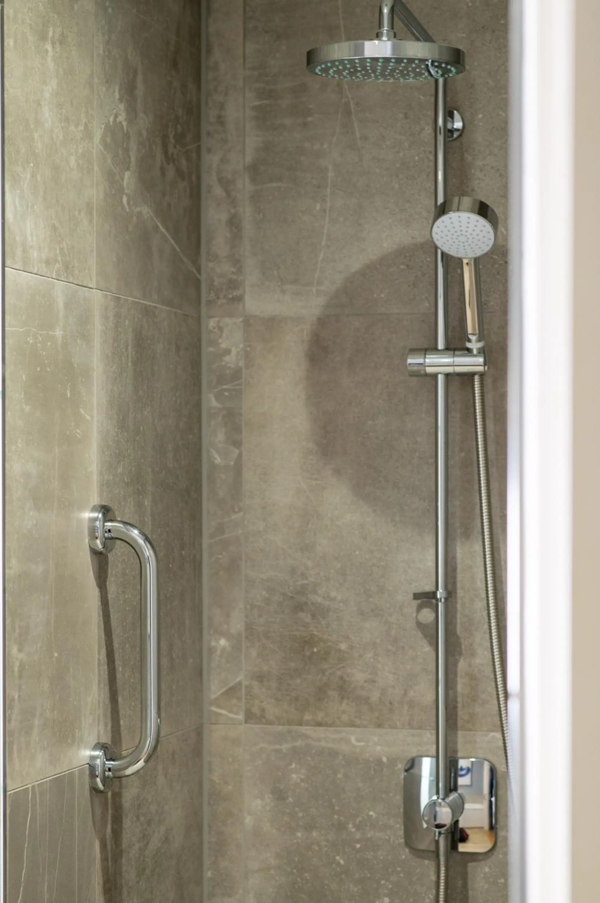 Bathroom in The Beverley Arms Hotel