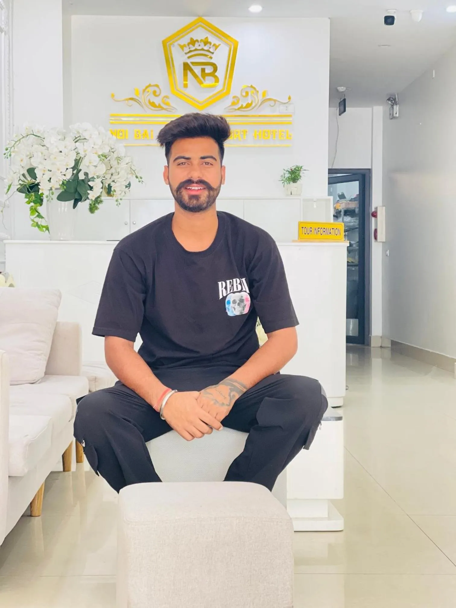 group of guests in Noi Bai Ville Airport Hotel