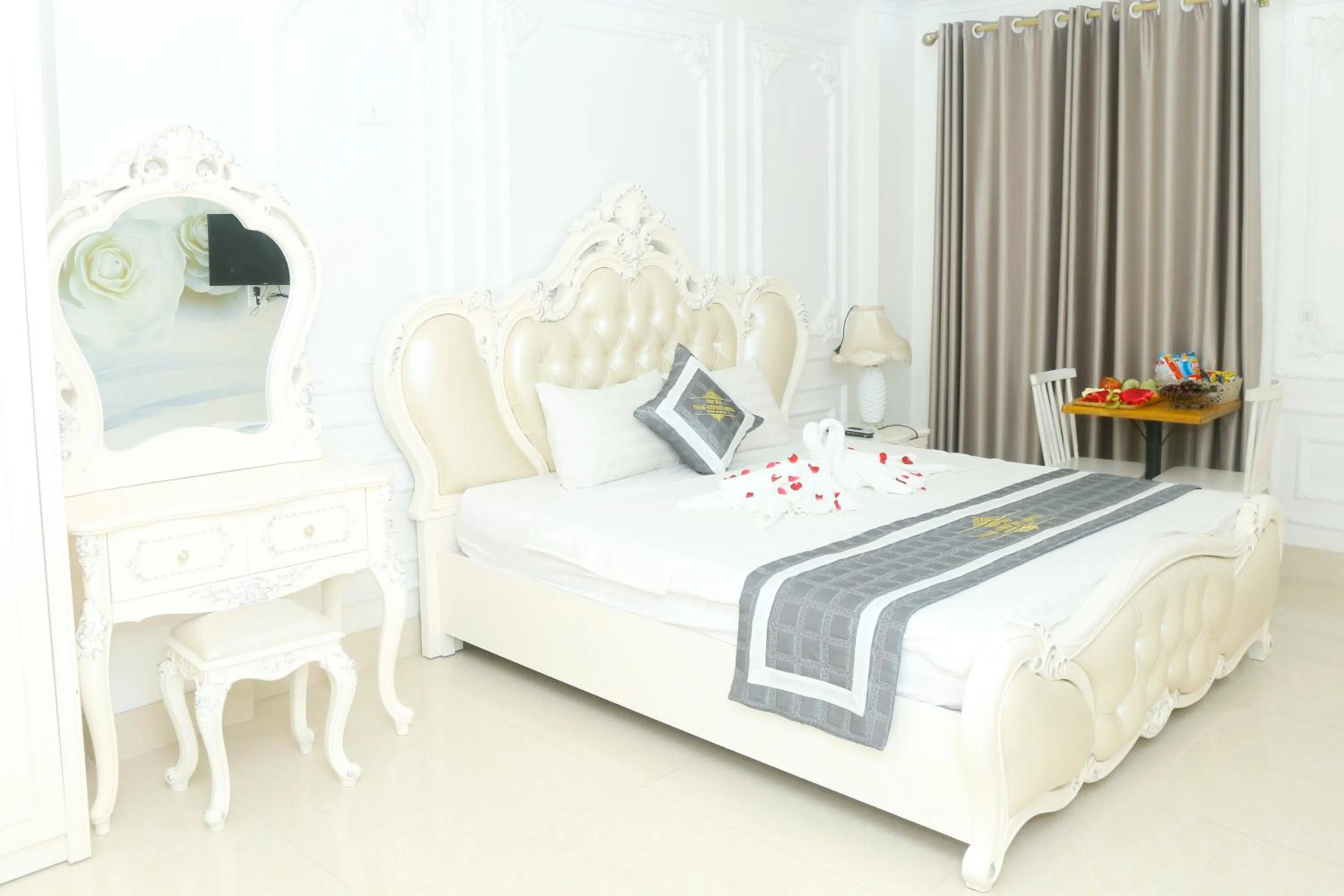 Bed in Noi Bai Ville Airport Hotel