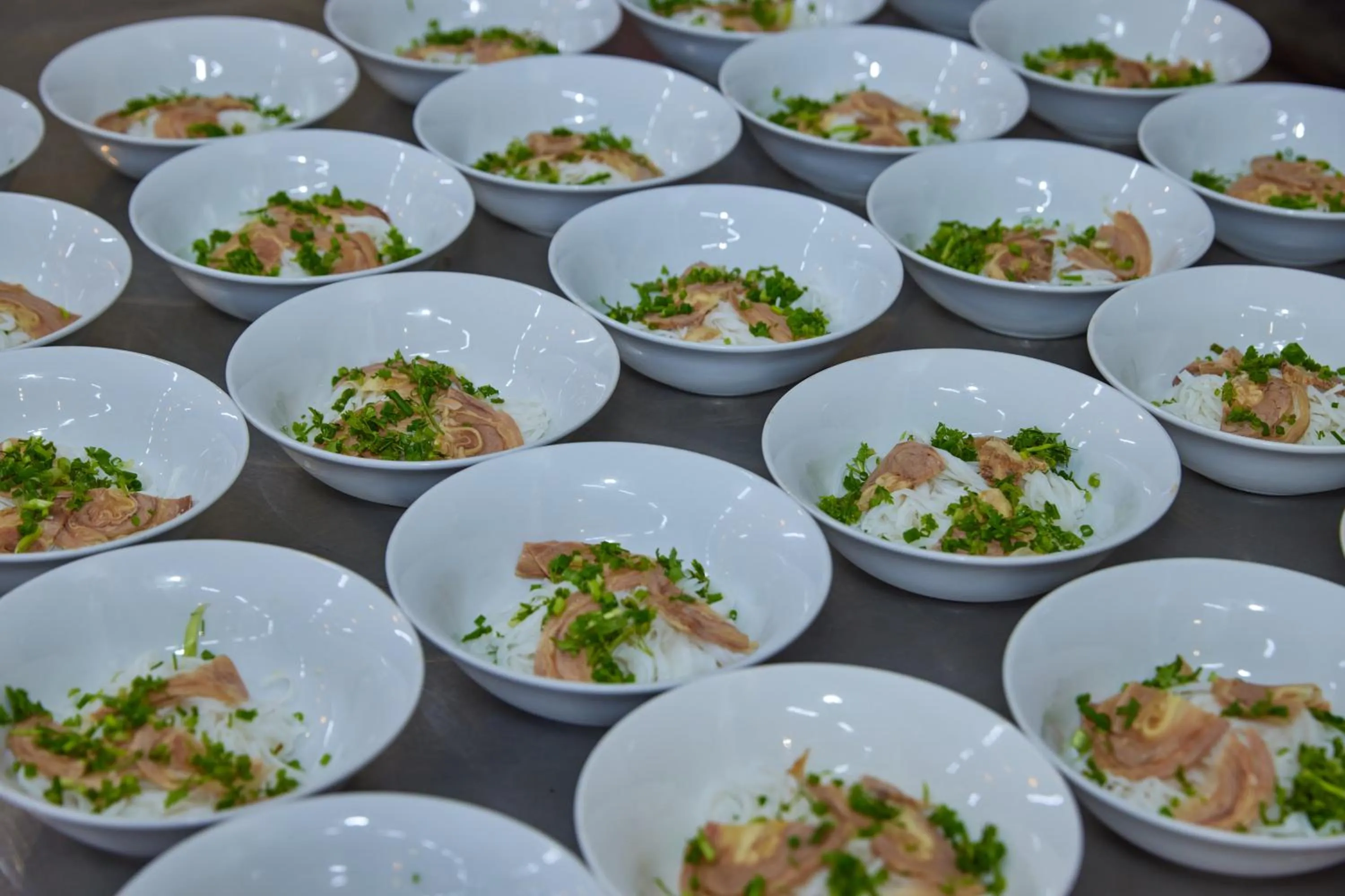 Restaurant/places to eat in Gieng Ngoc Sea moutain View Cat Ba