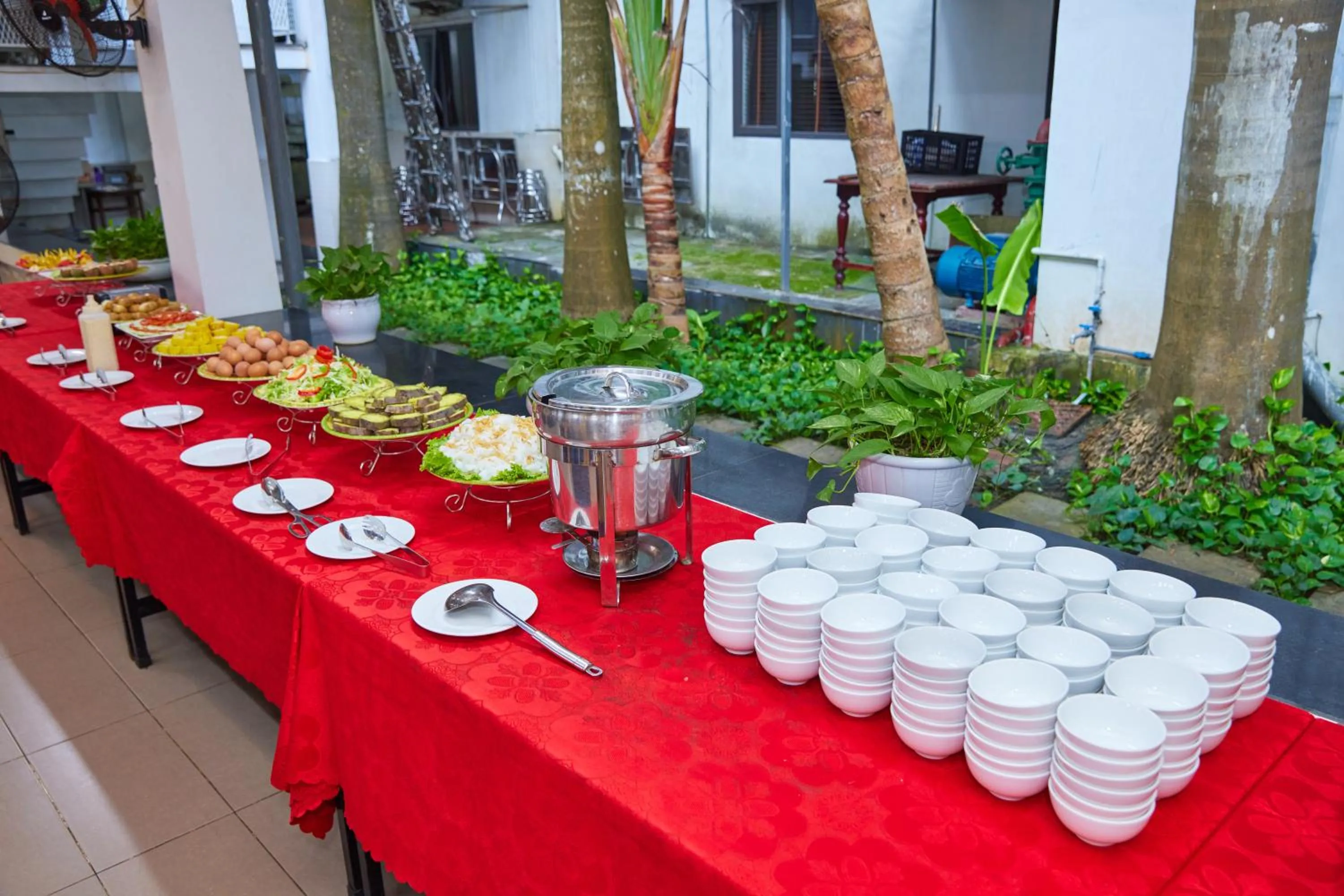 Restaurant/places to eat in Gieng Ngoc Sea moutain View Cat Ba