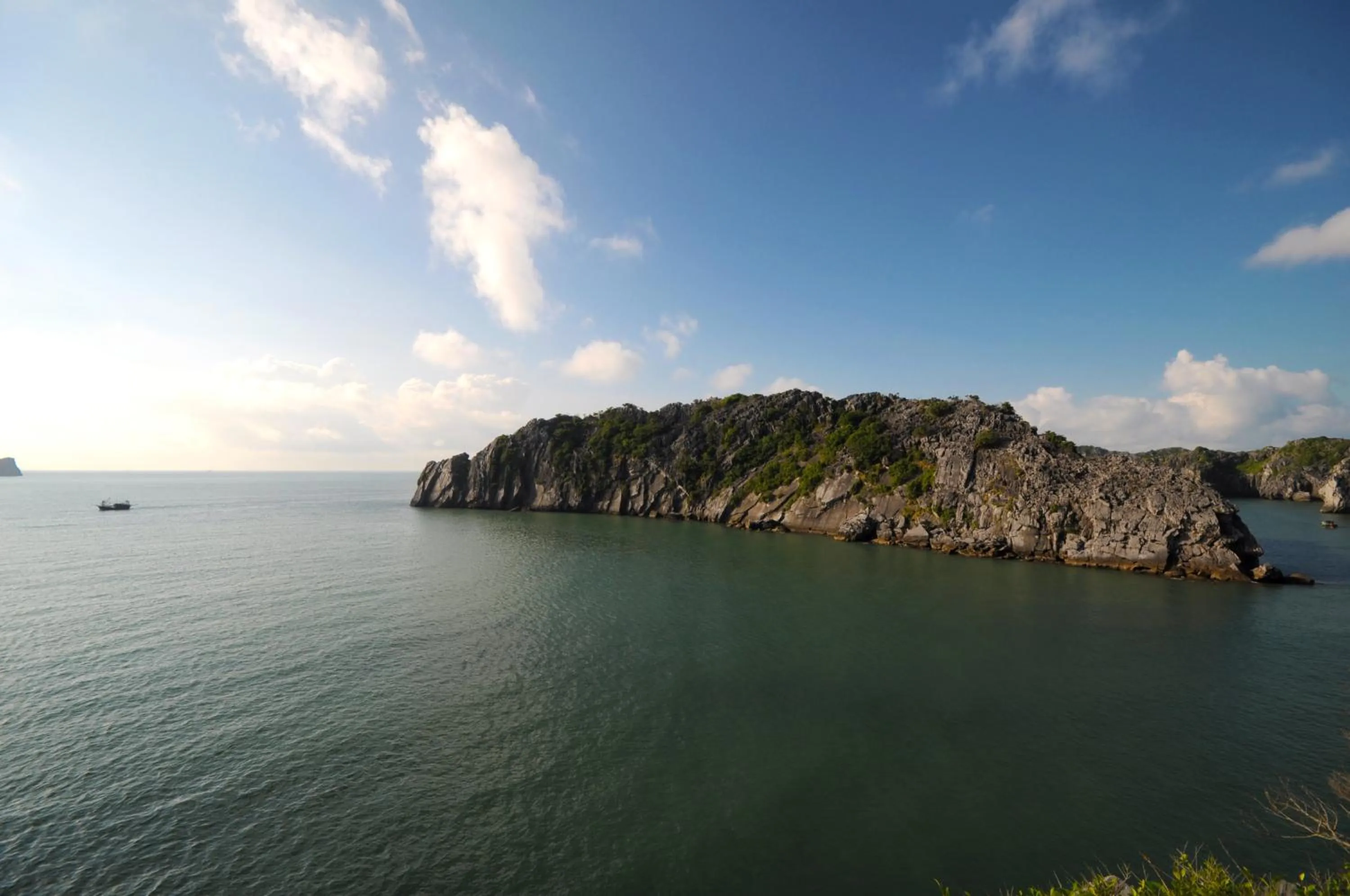 Property building in Gieng Ngoc Sea moutain View Cat Ba