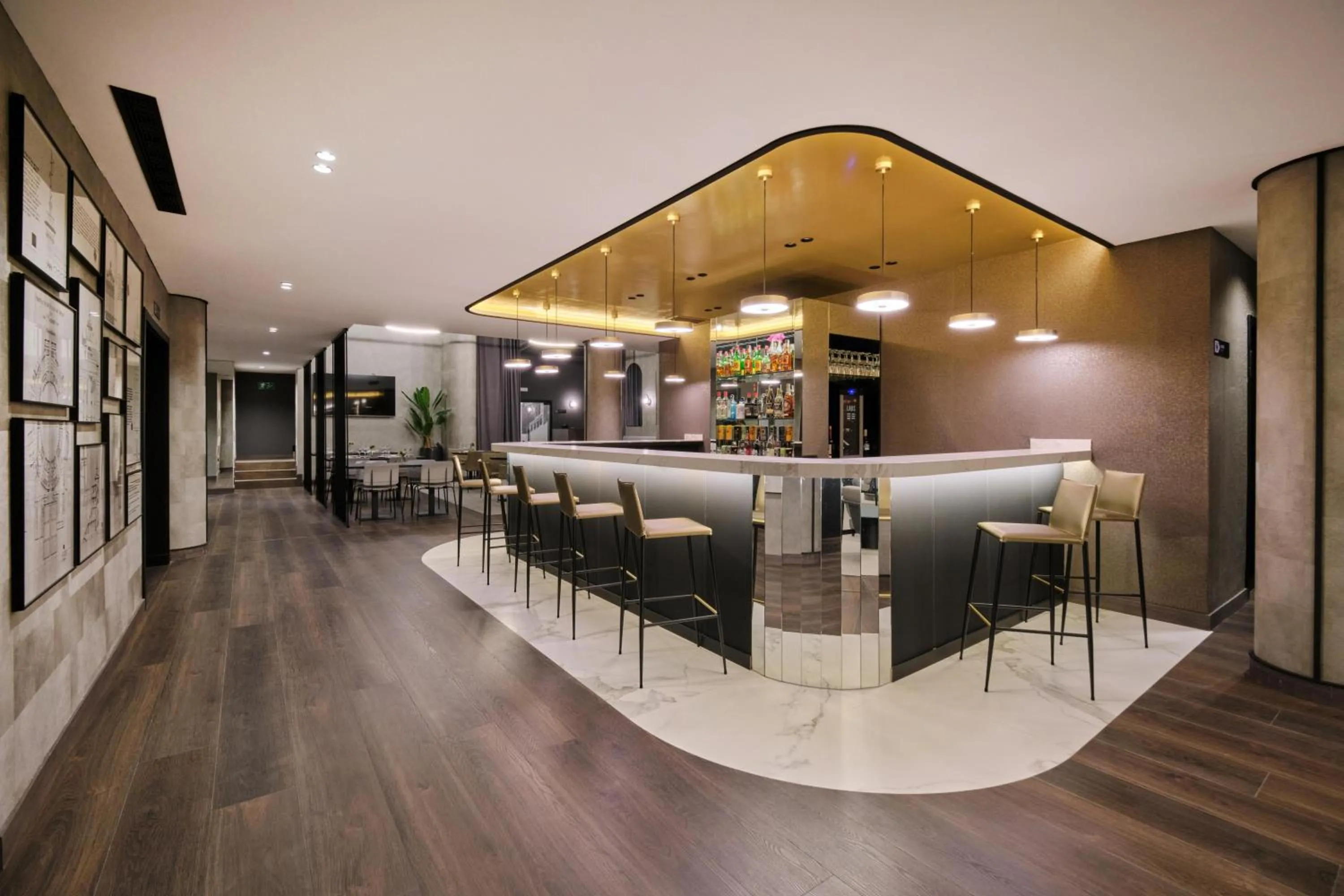 Lounge or bar in 1881 Madrid Ventas Hotel