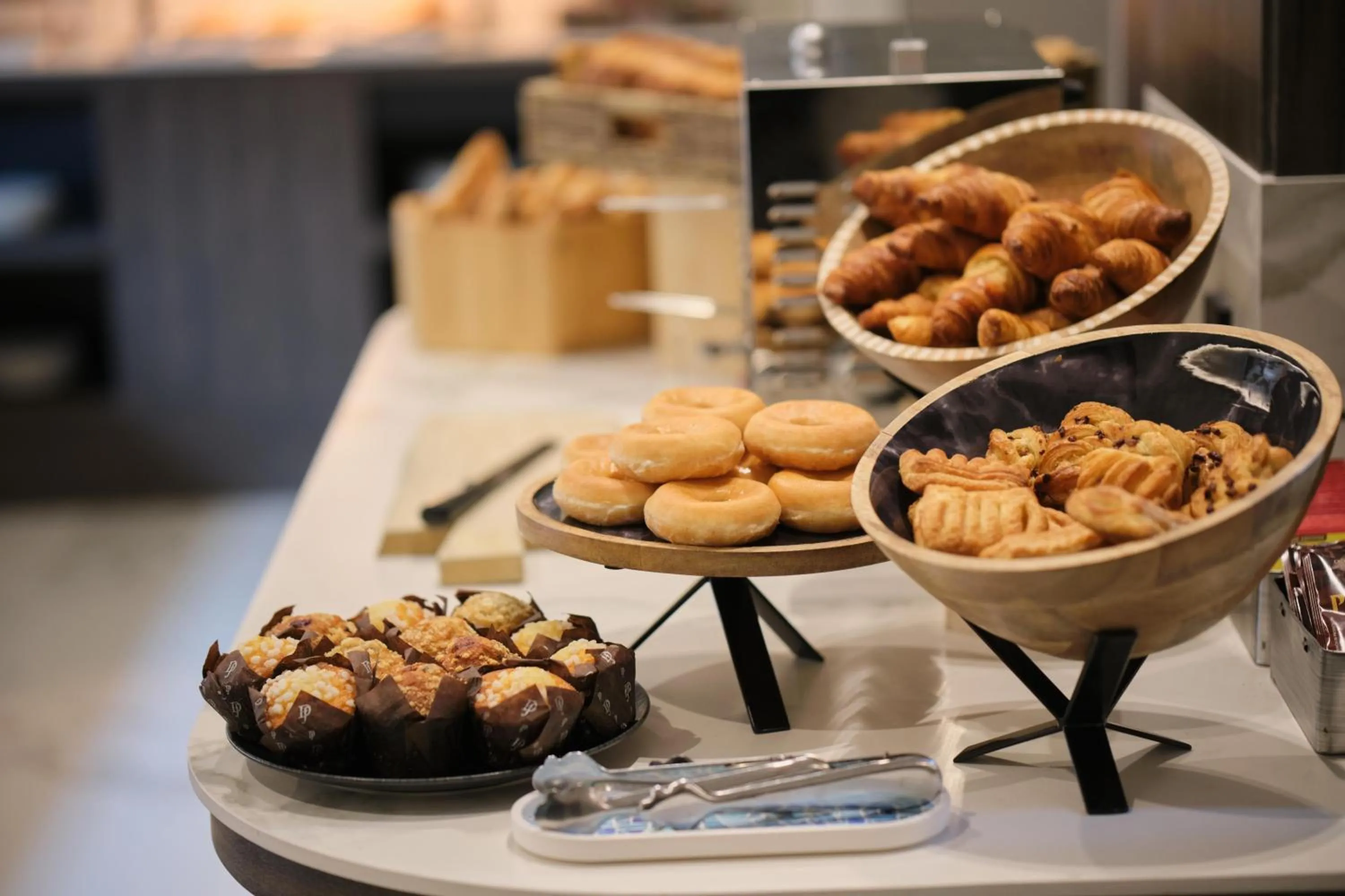 Restaurant/places to eat in 1881 Madrid Ventas Hotel