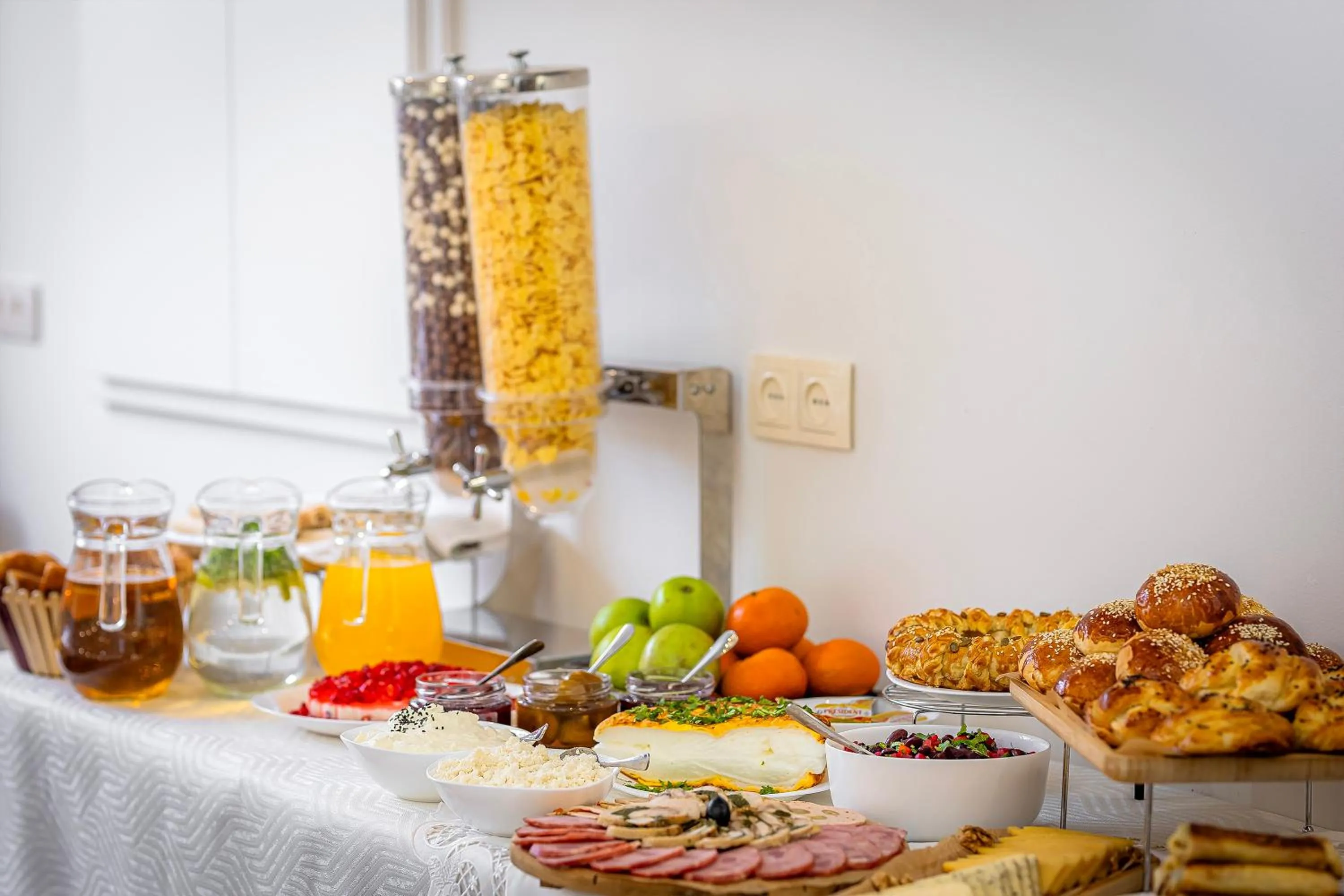 Breakfast in ARSIS Family Hotel