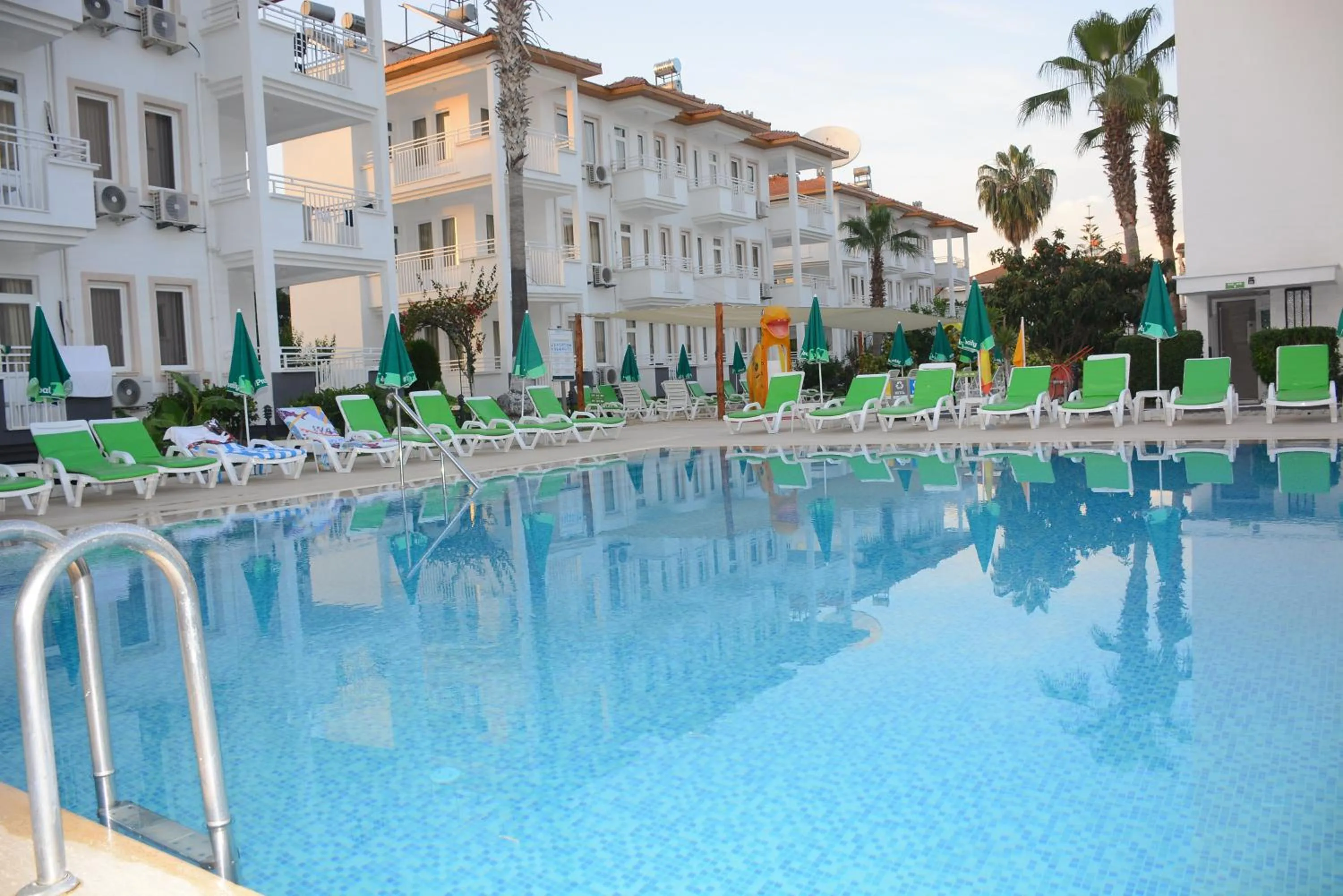 Swimming pool in Hotel Dream Of Side
