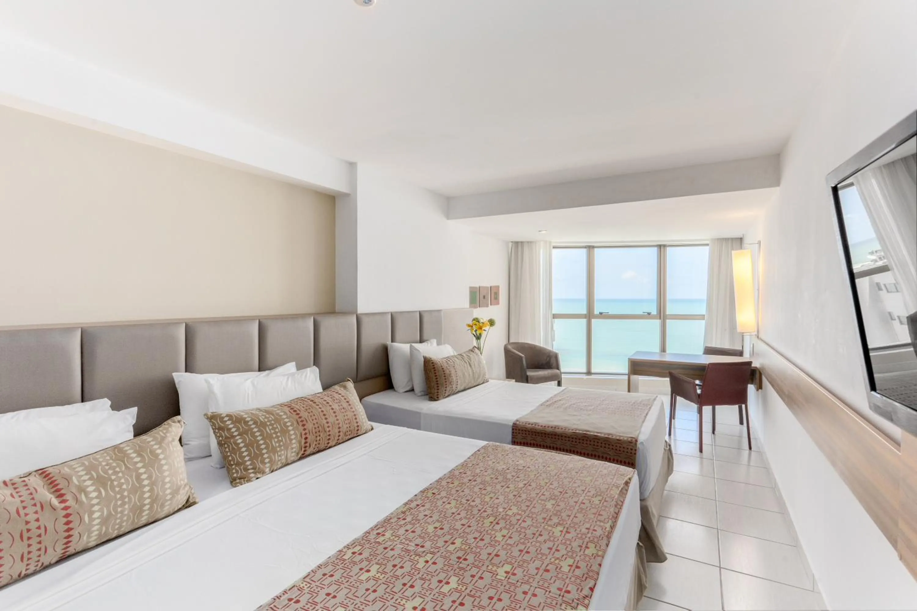 Bed in HY Apartaments & Hotels-Boa Viagem