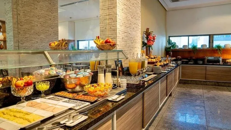 Breakfast in HY Apartaments & Hotels-Boa Viagem