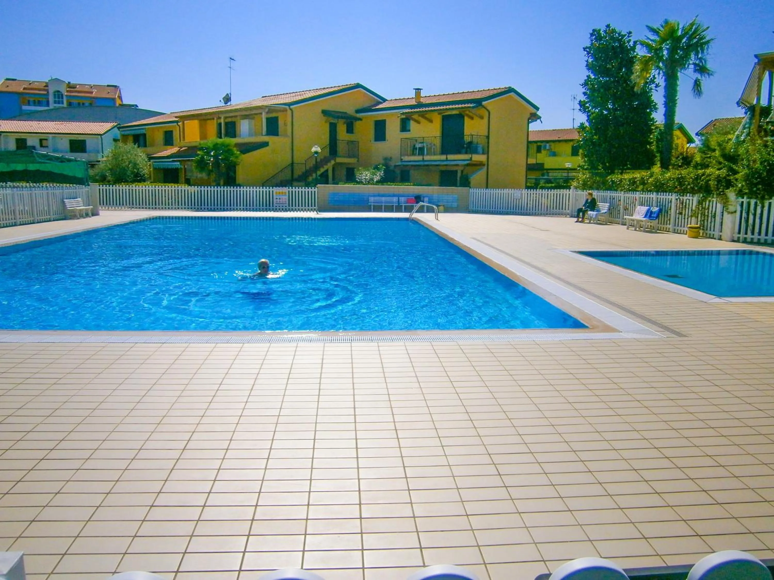 Swimming pool in Villaggio Cristina 2 - Agenzia Cocal