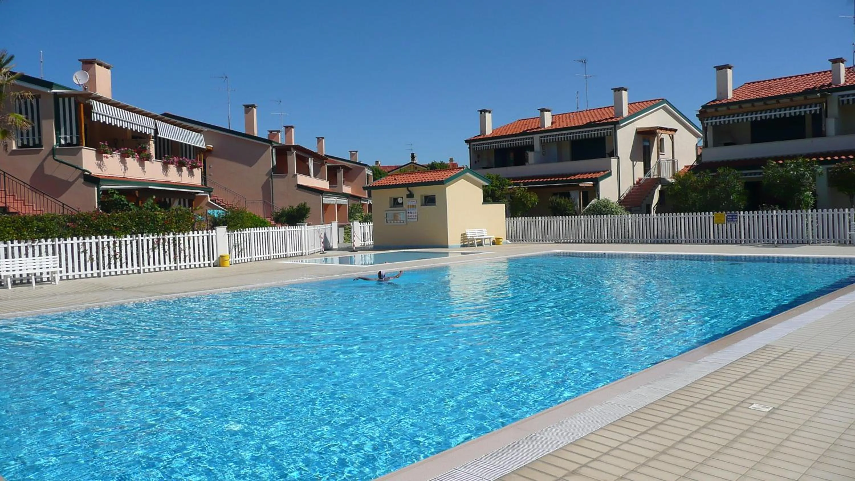 Swimming pool in Villaggio Cristina 2 - Agenzia Cocal