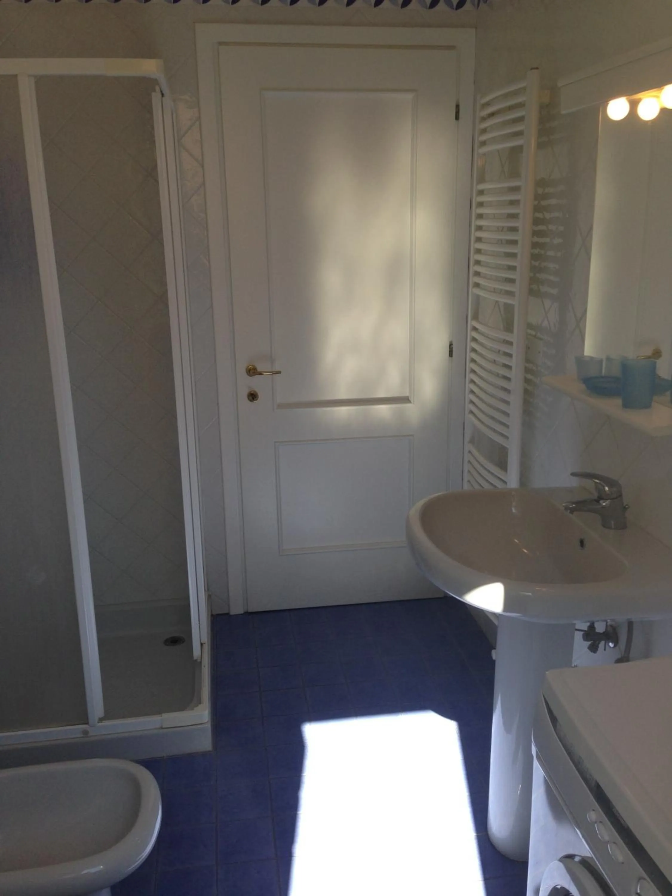 Shower in Residence Garbin - Agenzia Cocal