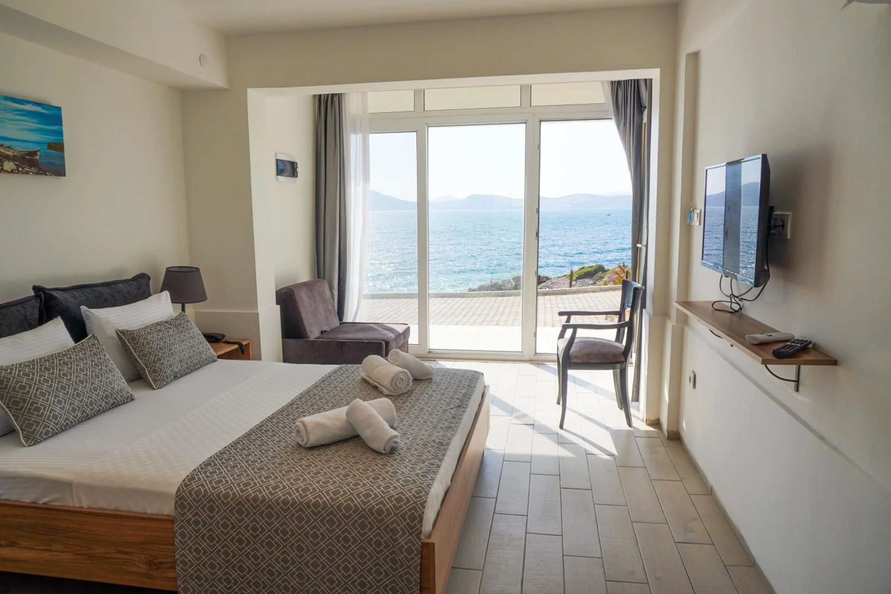 Photo of the whole room in Ni Marin Hotel