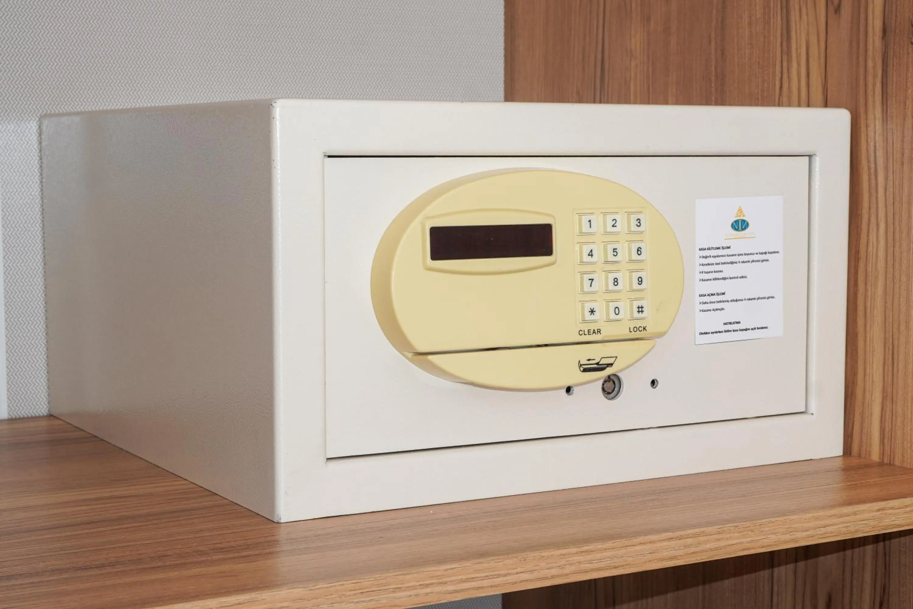 safe in Ni Marin Hotel