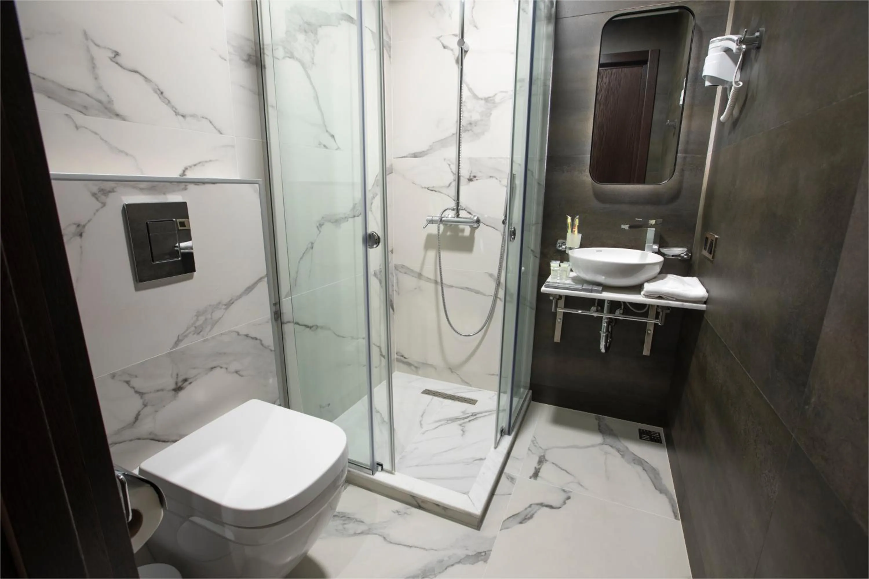 Shower in Bellevue Boutique Hotel