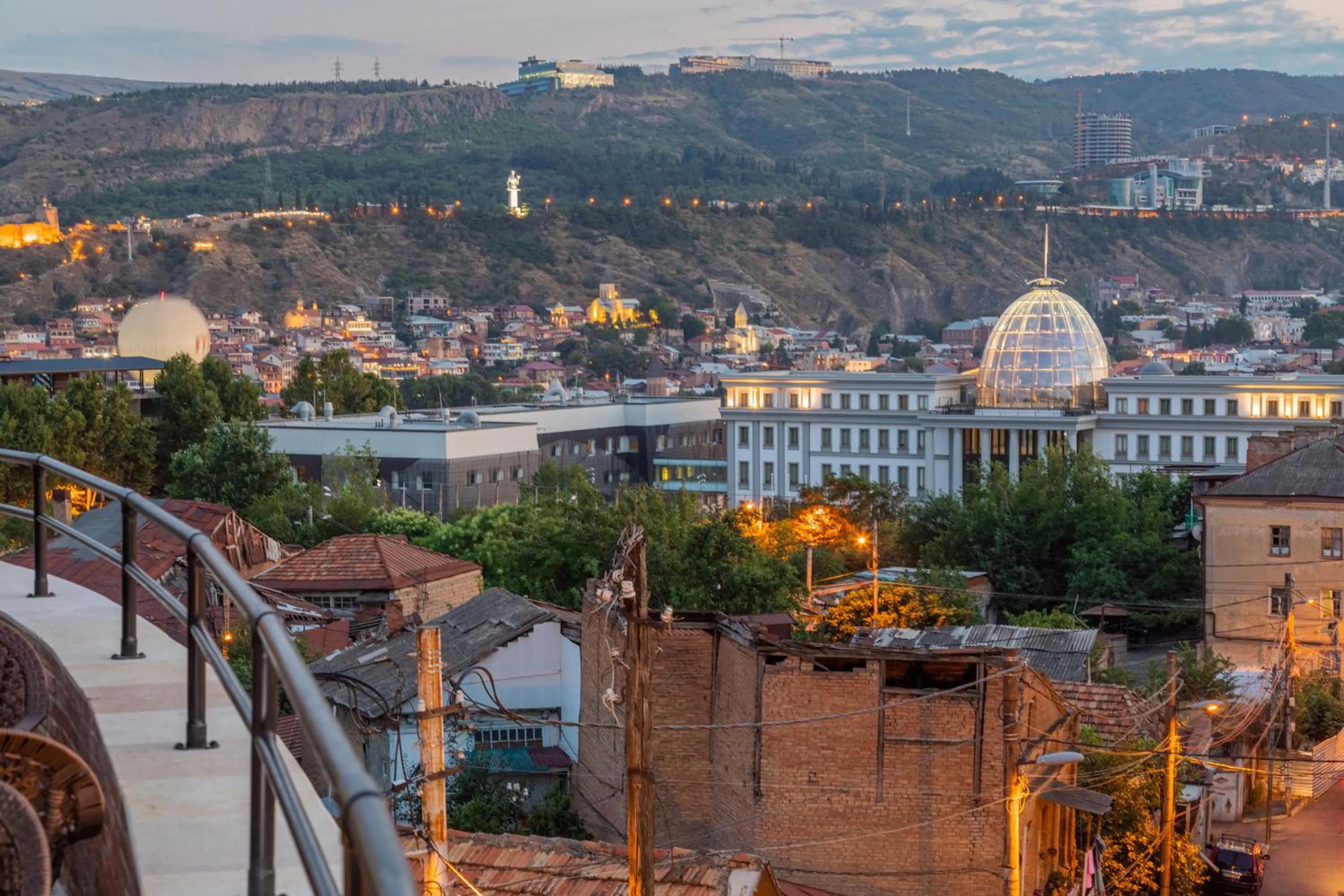 City view in Bellevue Boutique Hotel