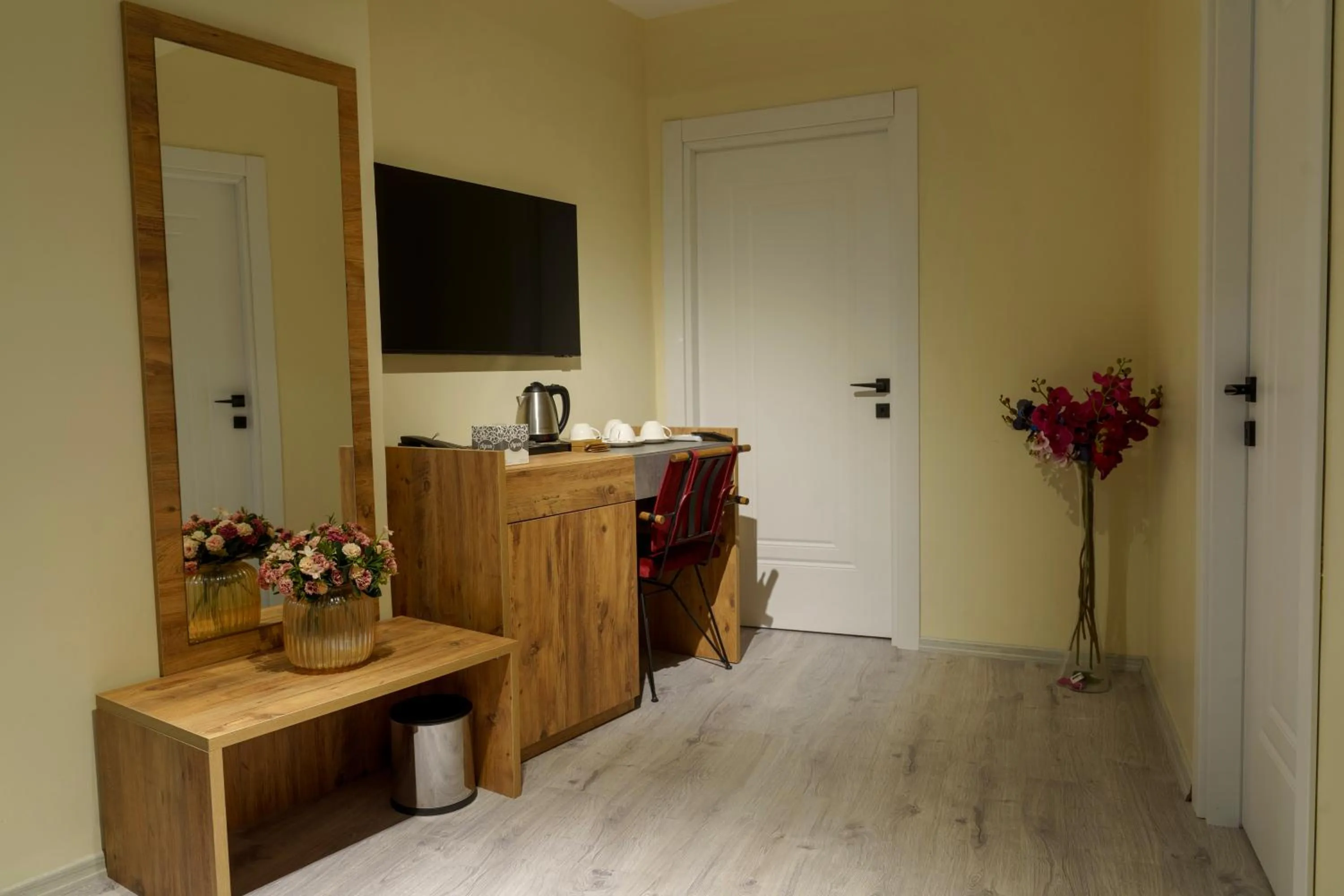 Three-Bedroom Apartment in Grand 464 Otel