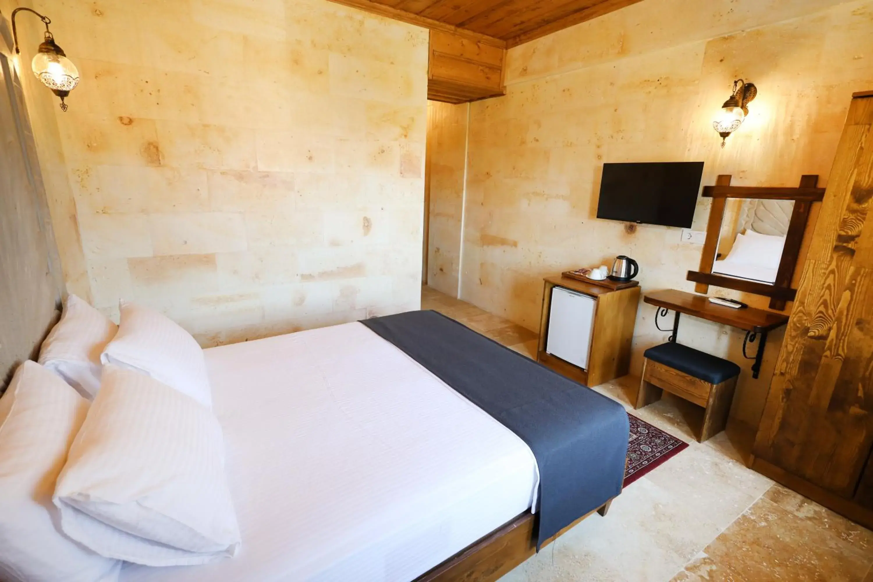 Deluxe Room in Rocca Stone House Deluxe Room in Rocca Stone House