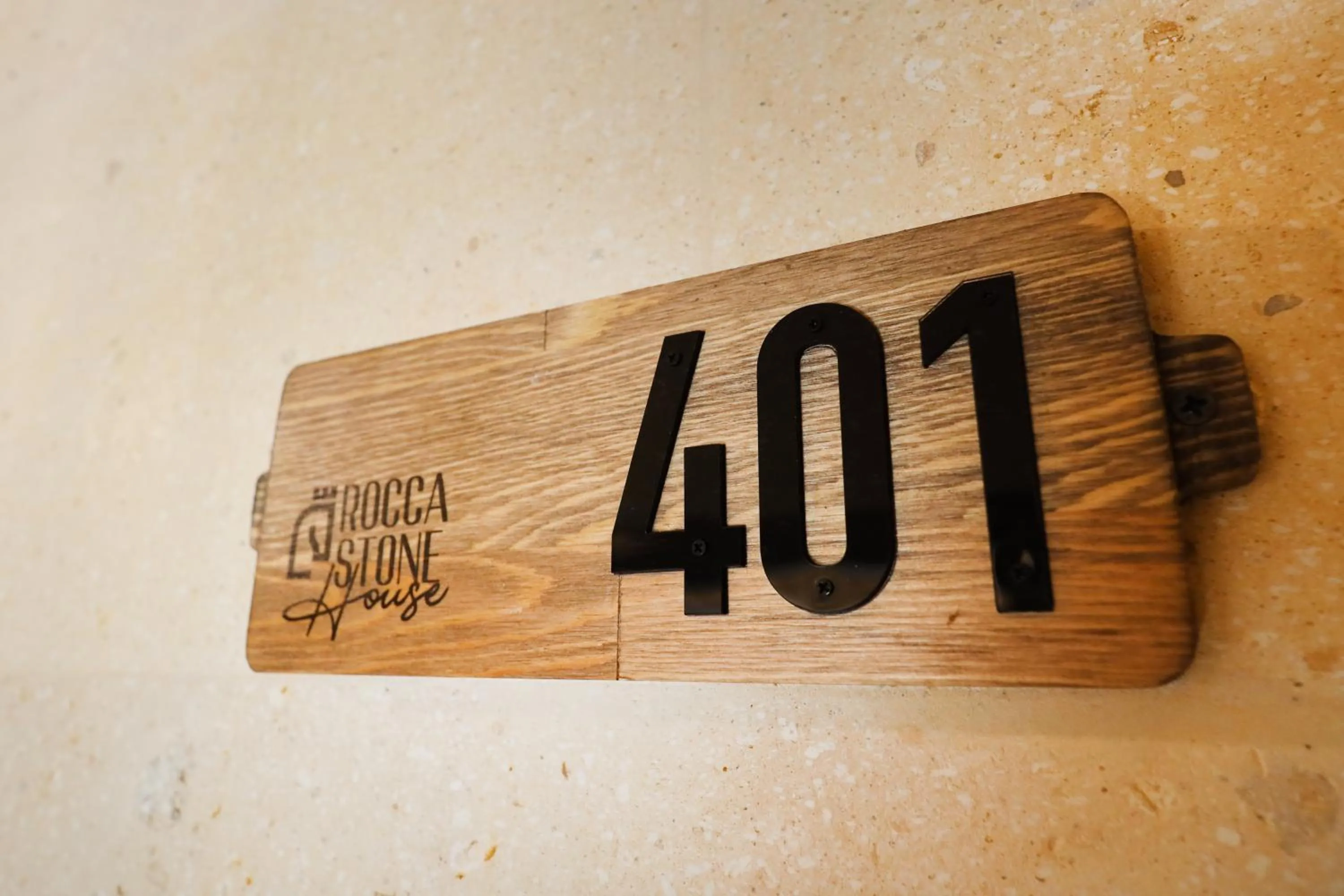 Logo/Certificate/Sign in Rocca Stone House