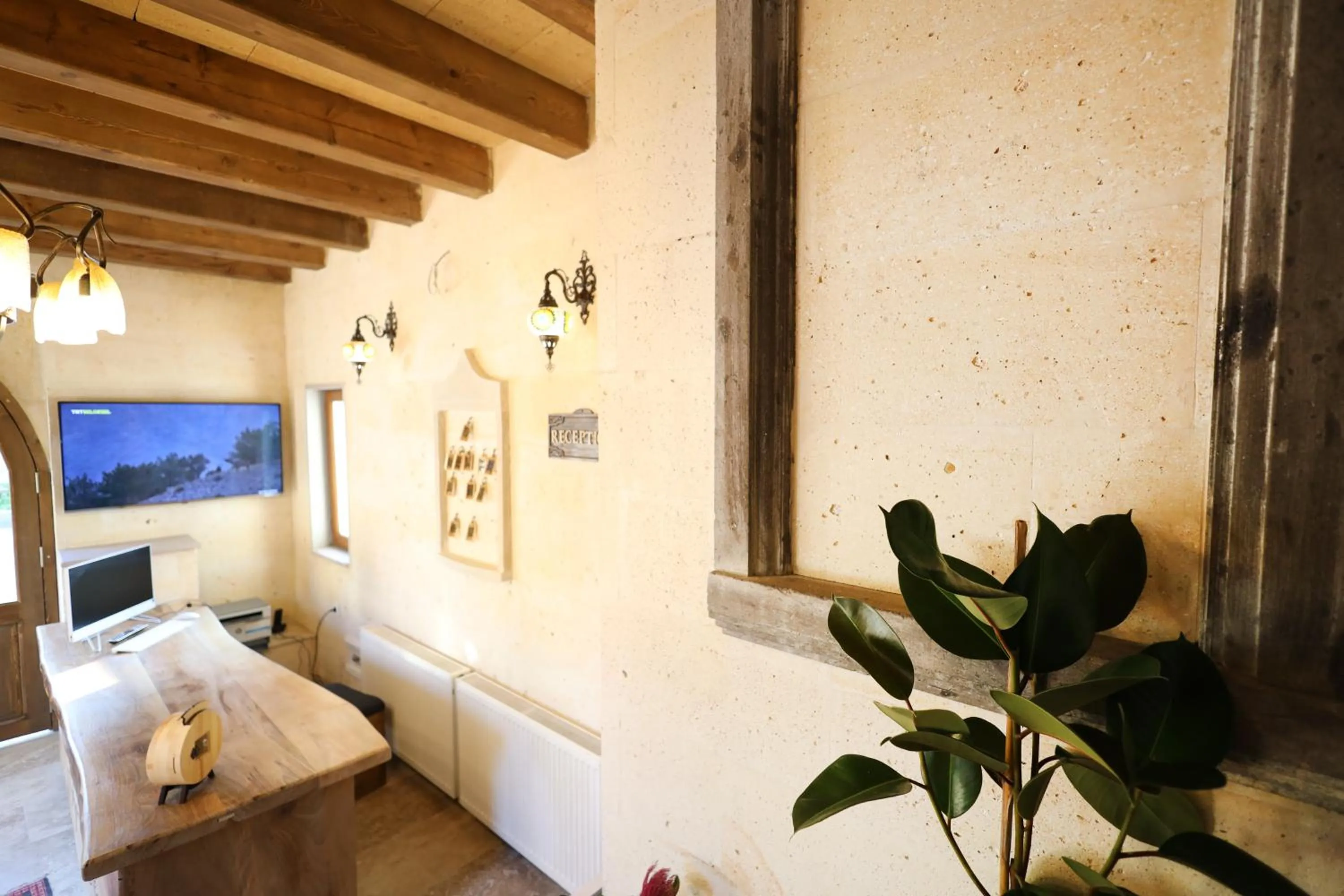 Restaurant/places to eat, Bed in Rocca Stone House