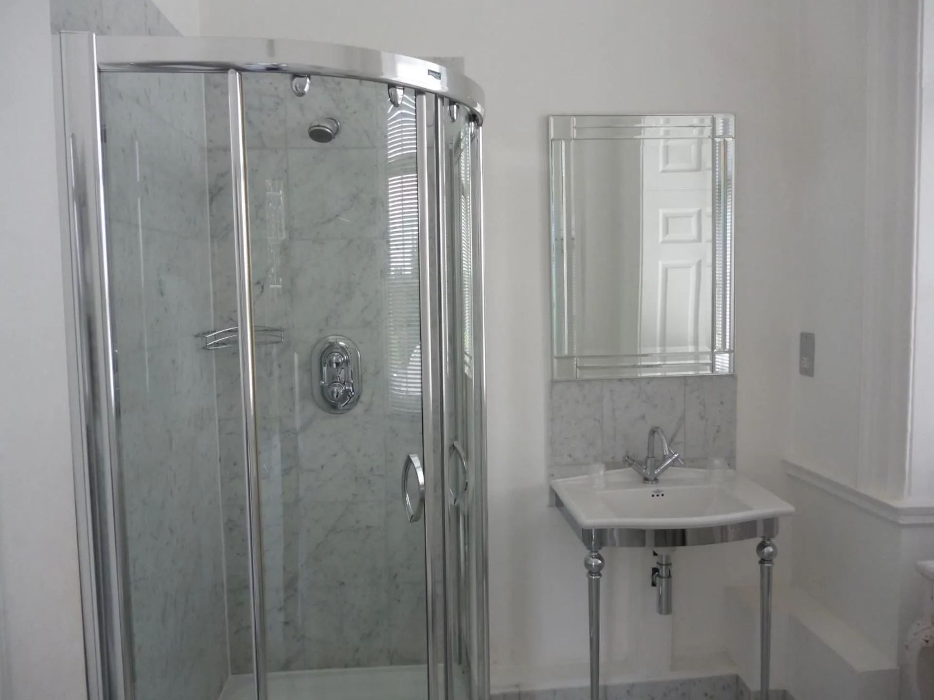 Bathroom in Aston Hall Hotel, BW Signature Collection