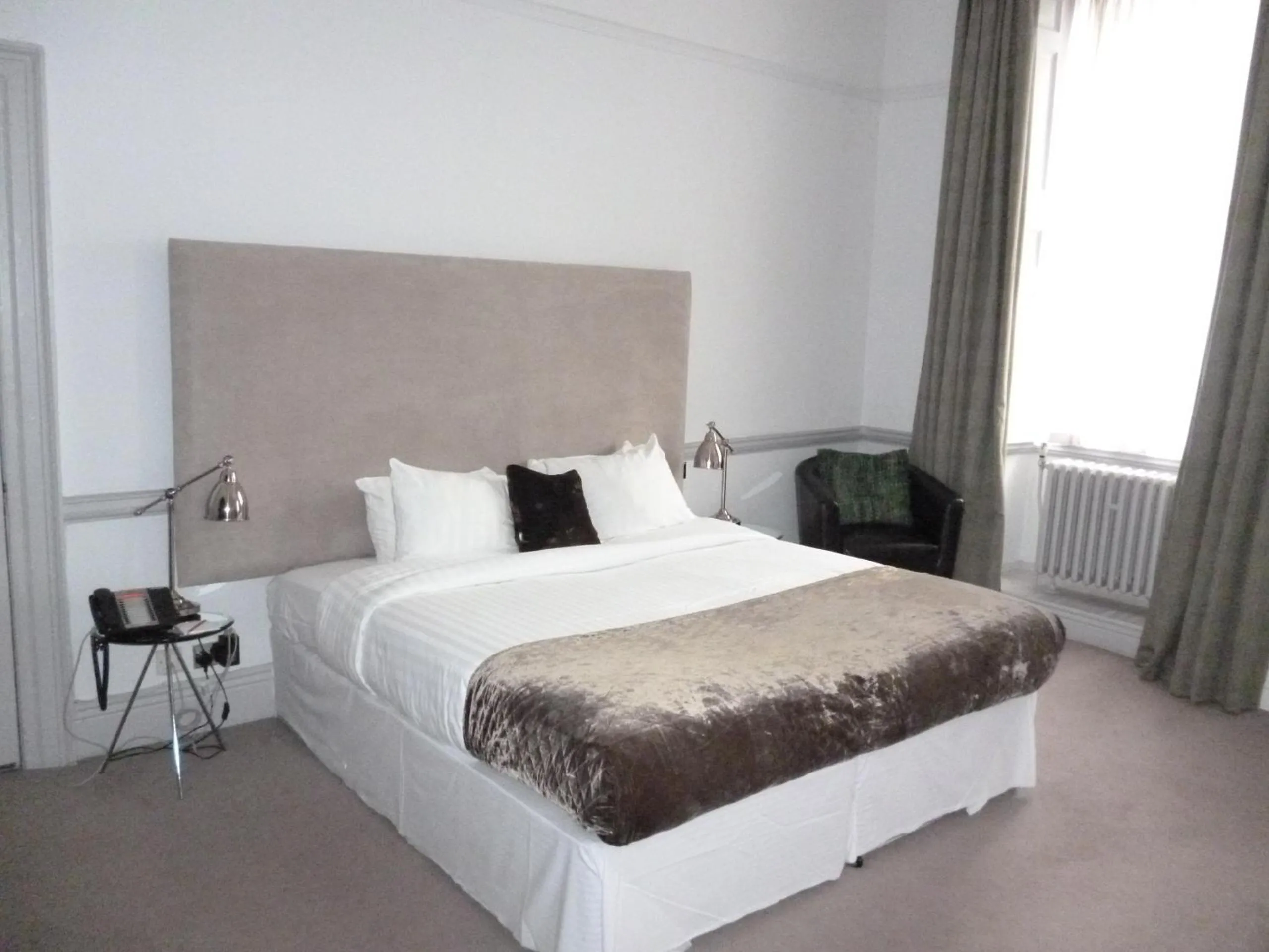 Bed in Aston Hall Hotel, BW Signature Collection