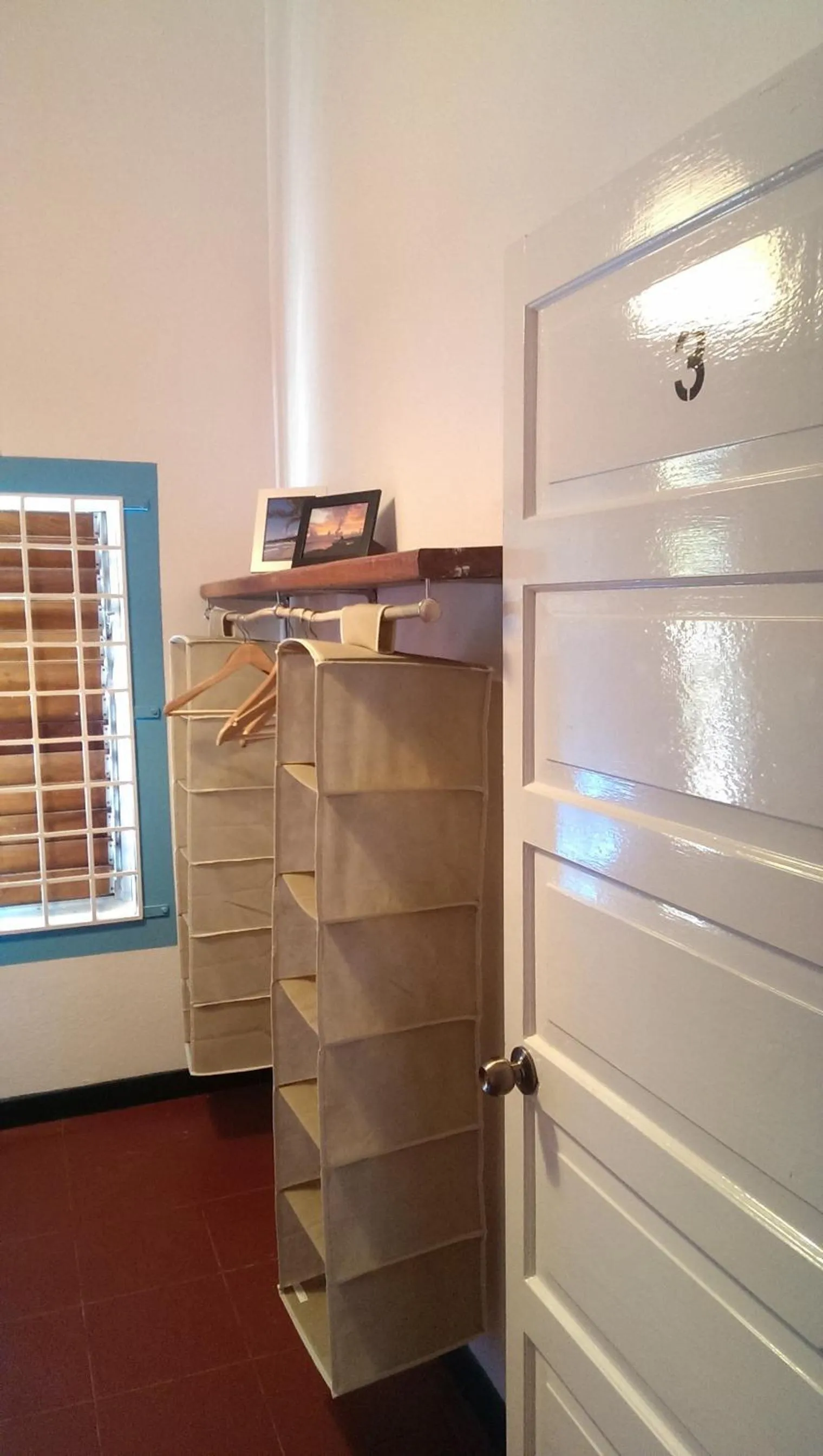 Photo of the whole room in Germaican Hostel