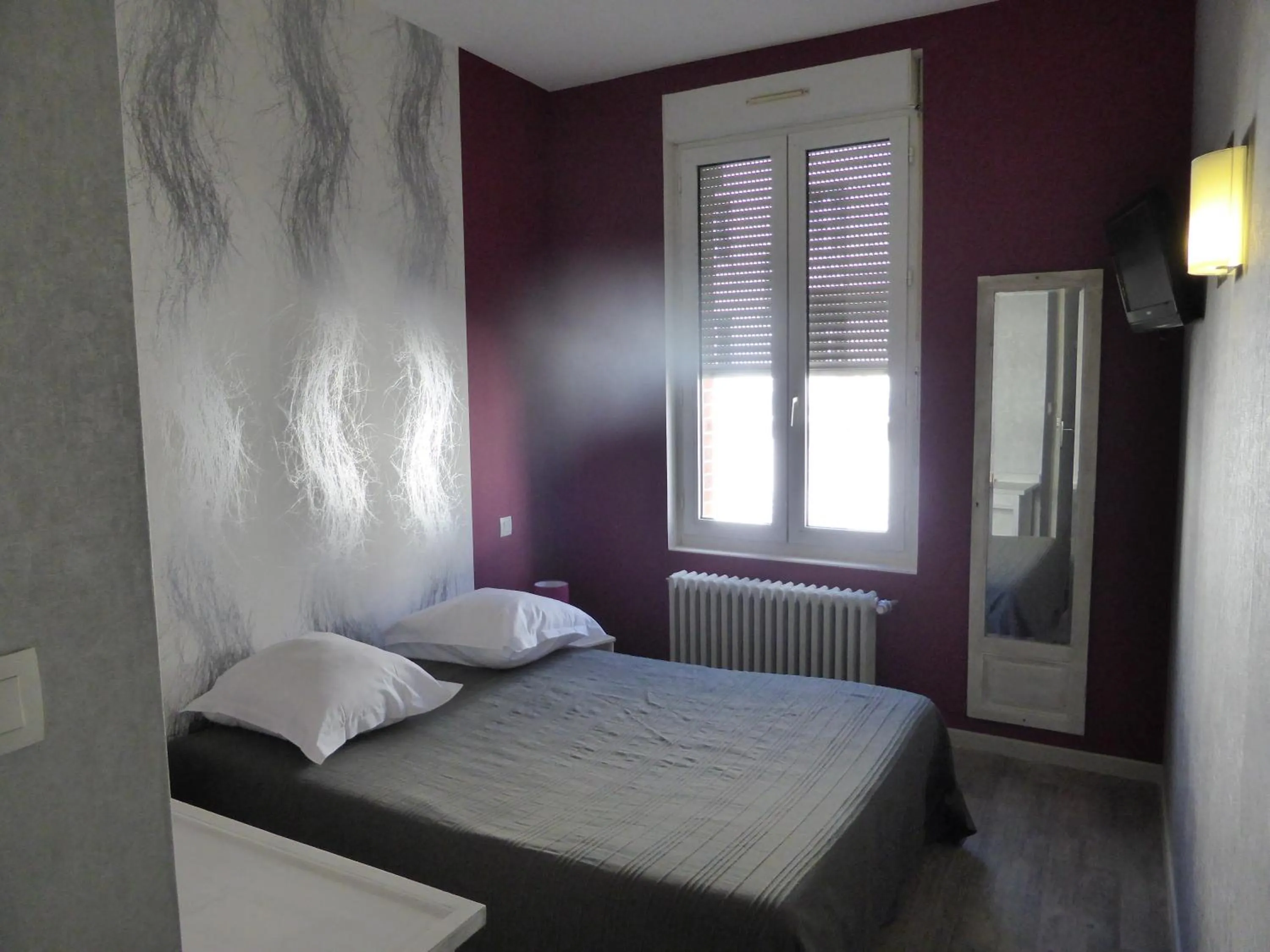 Bedroom, Bed in Le Bannier Hotel Restaurant