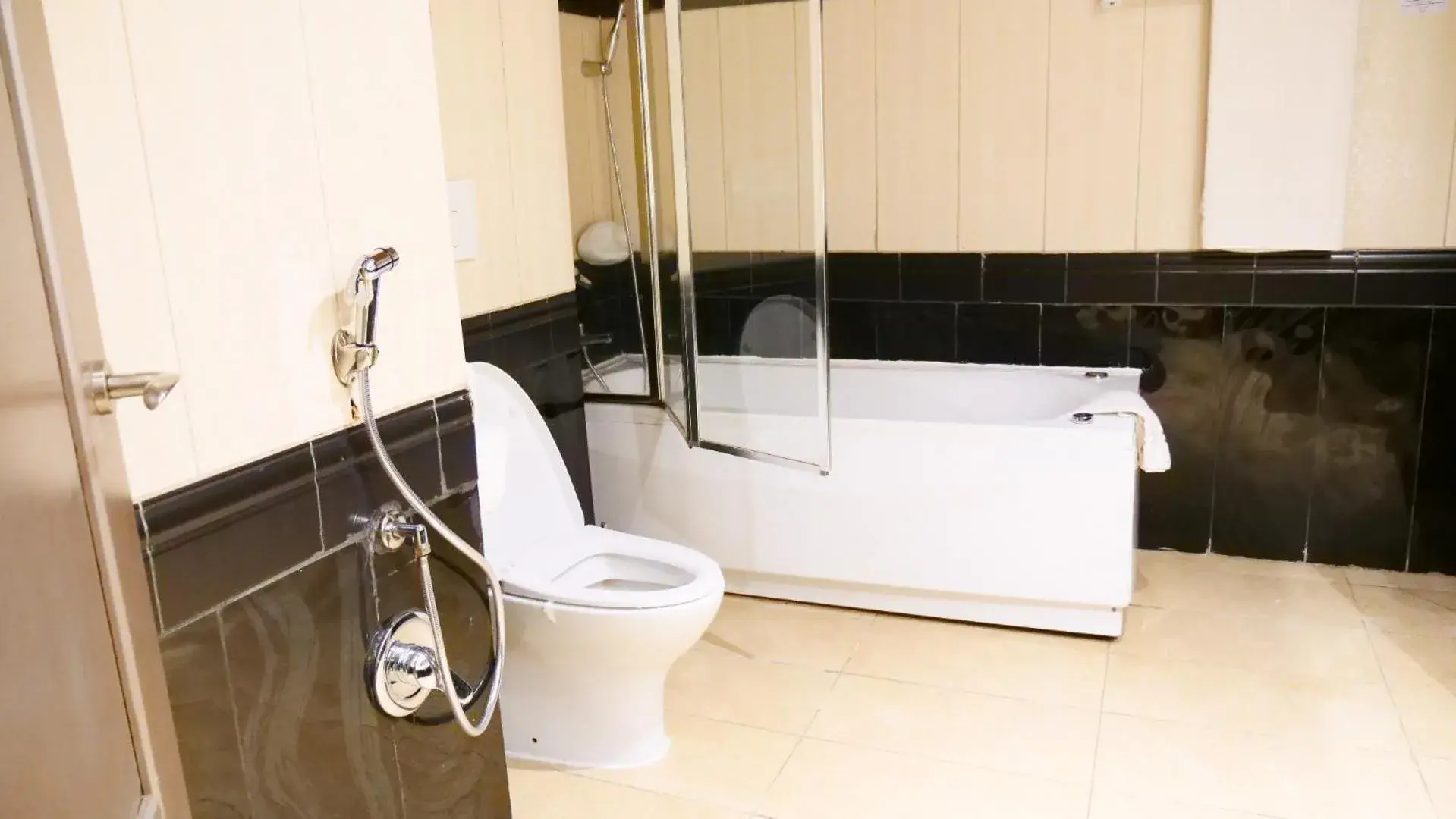 Standard Double Room - single occupancy in Hotel Franco Yaounde Standard Double Room - single occupancy in Hotel Franco Yaounde