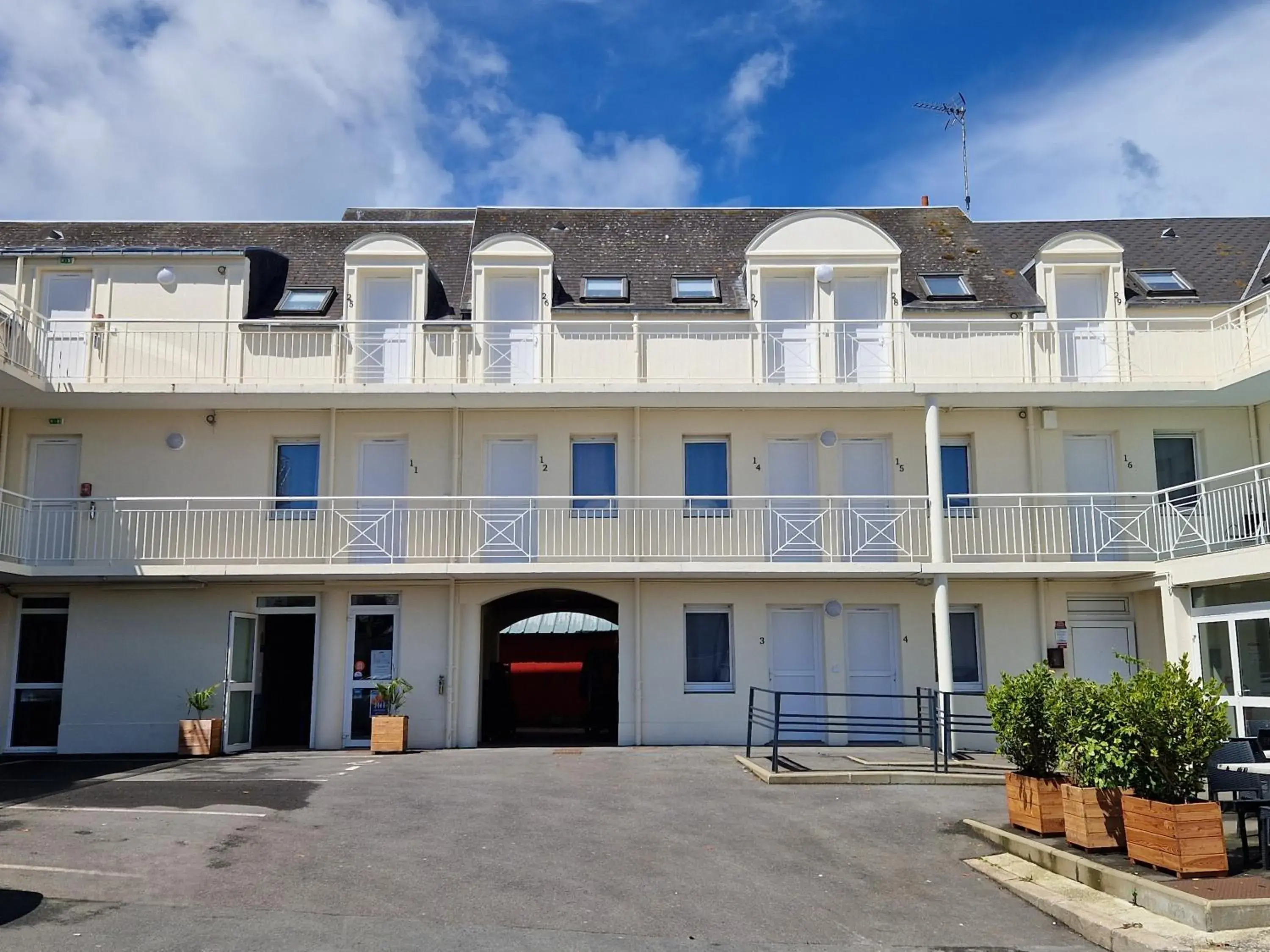 Twin Room in Hotel Eisenhower Twin Room in Hotel Eisenhower