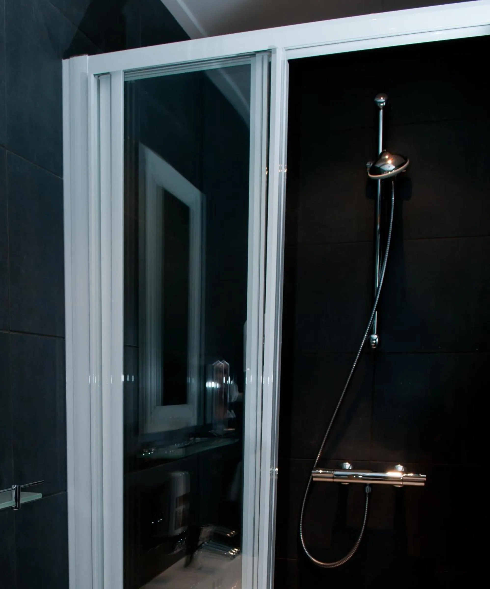 Bathroom in Hotel Restaurant Vijlerhof