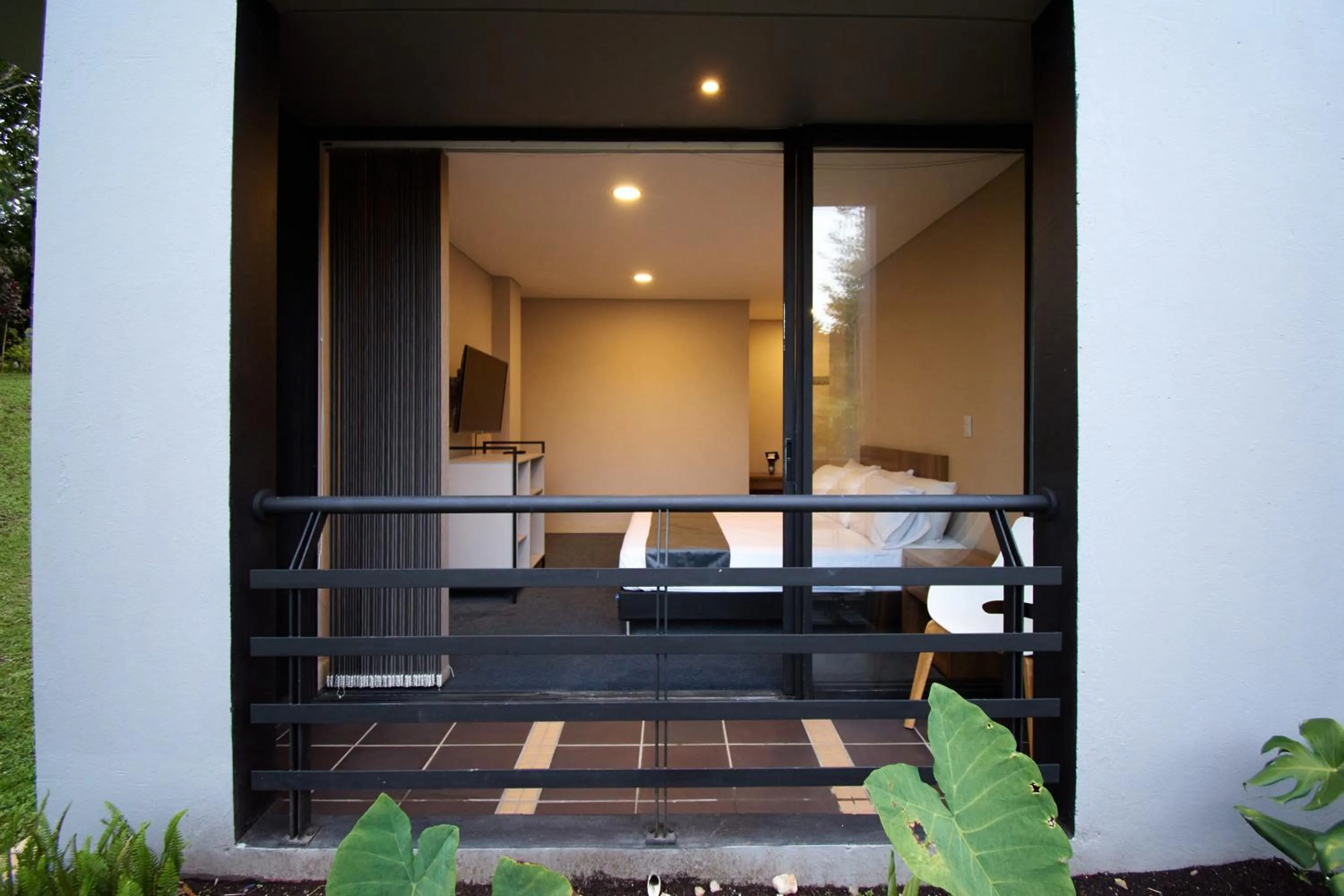 Photo of the whole room in Kokumi by Bernalo Hotels