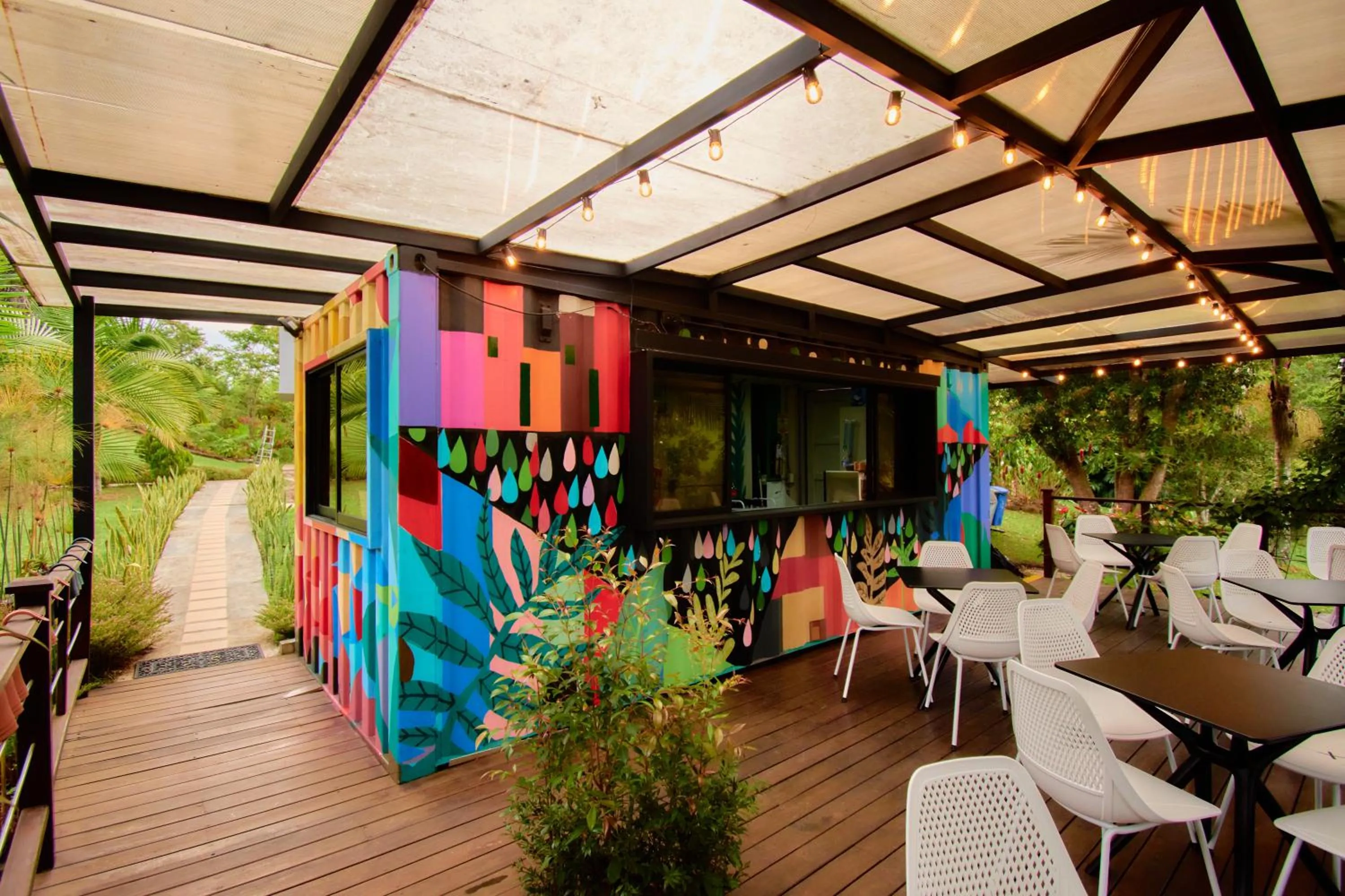 Restaurant/places to eat in Kokumi by Bernalo Hotels