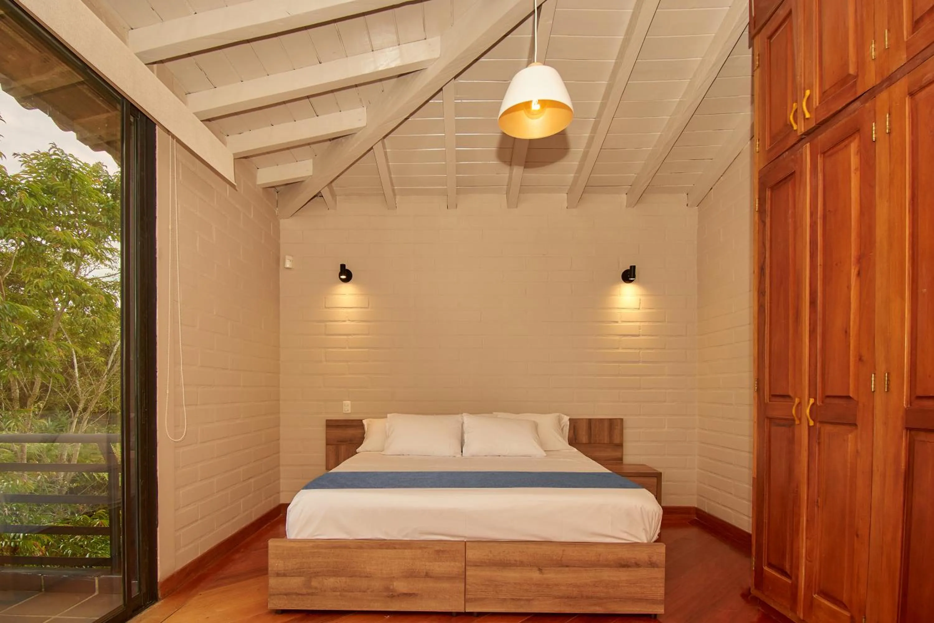 Photo of the whole room in Kokumi by Bernalo Hotels