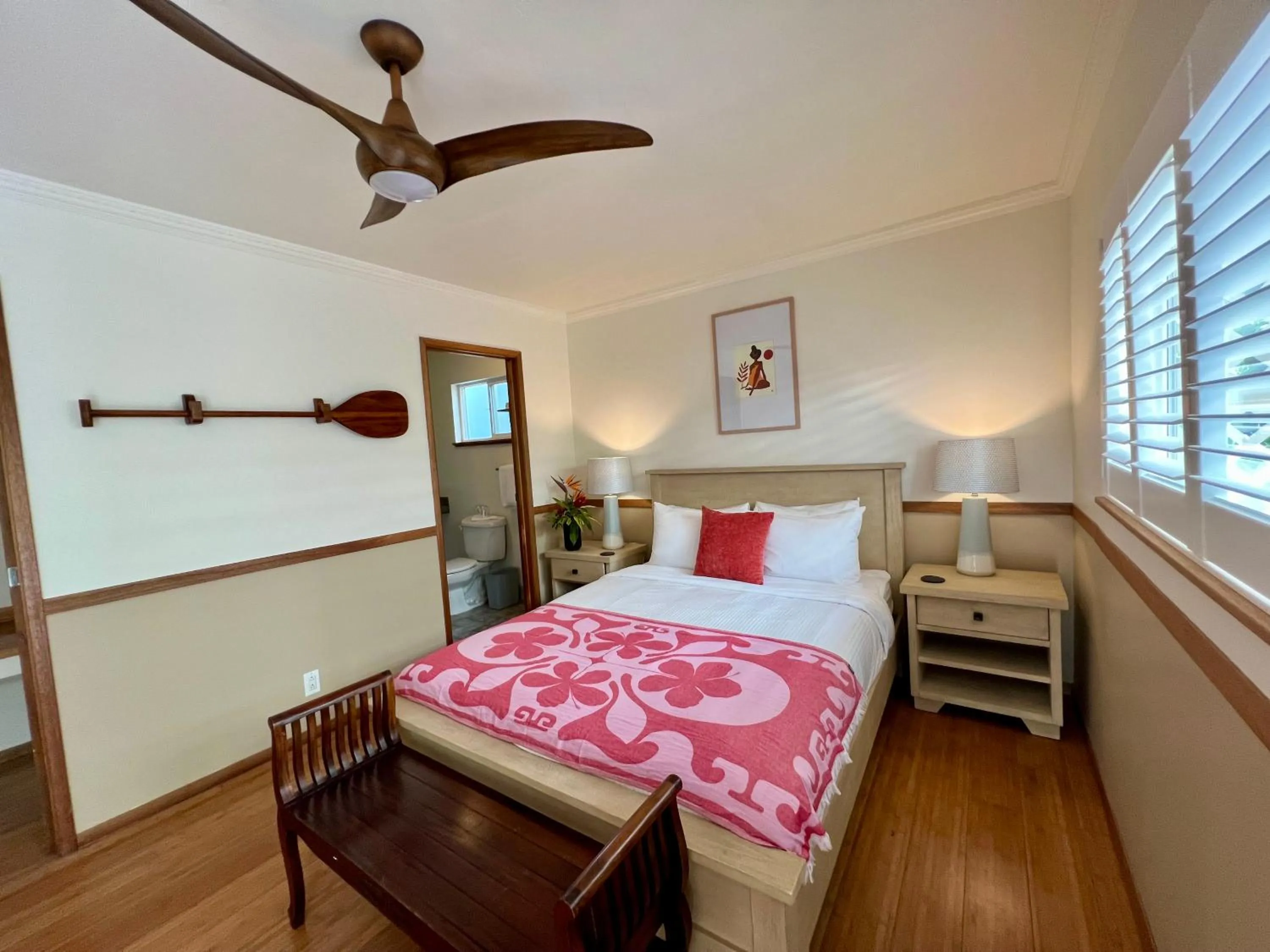 Bed in Mango Sunset Bed and Breakfast