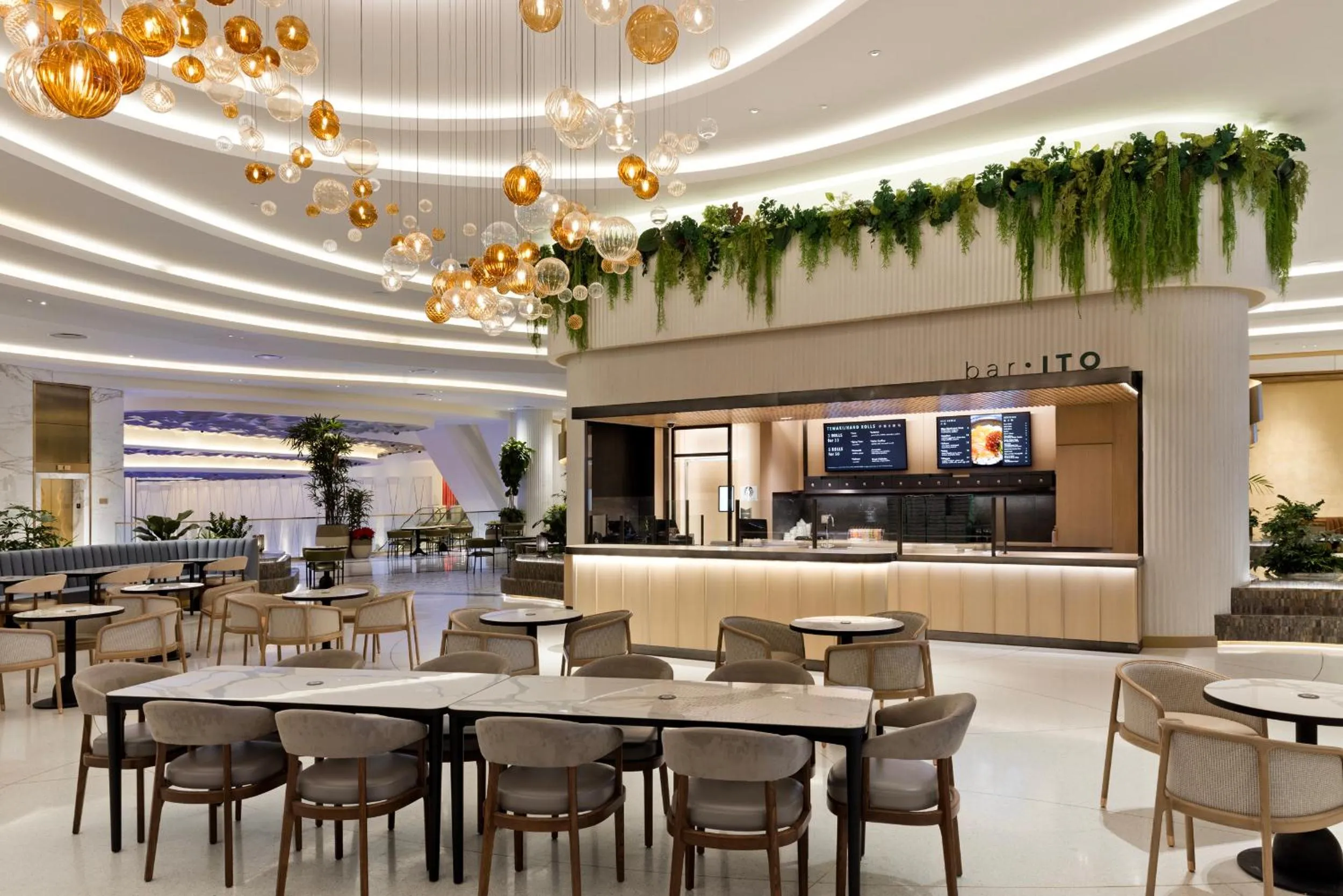 Restaurant/places to eat in Fontainebleau Las Vegas