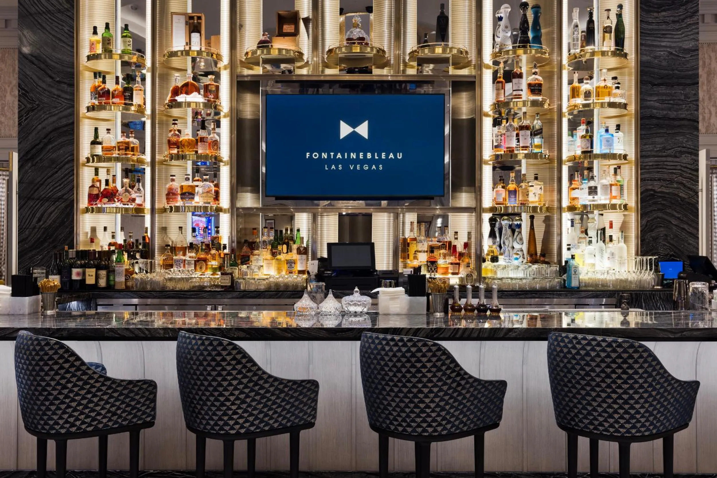 Lounge or bar in Fontainebleau Las Vegas