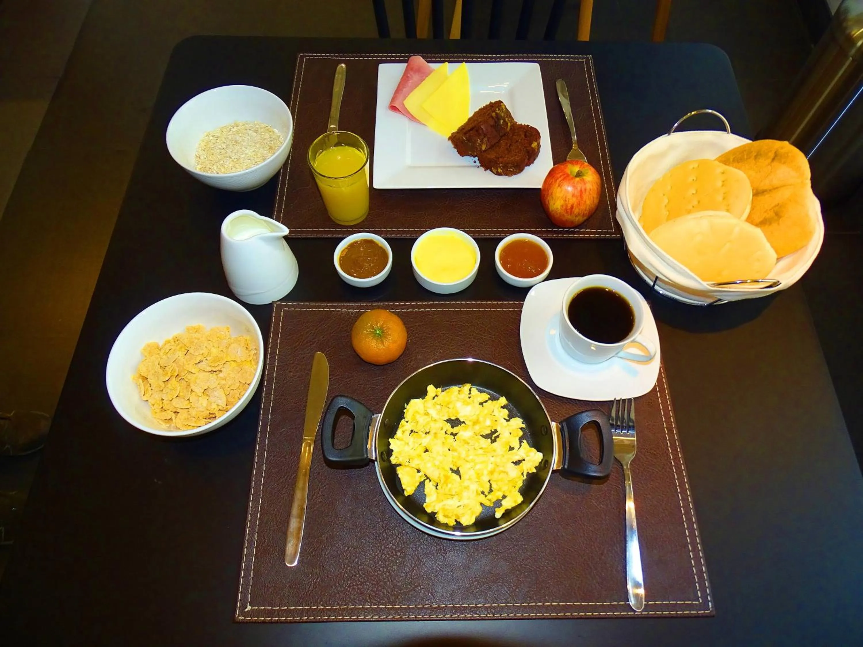 Food in BHB Hotel Boutique