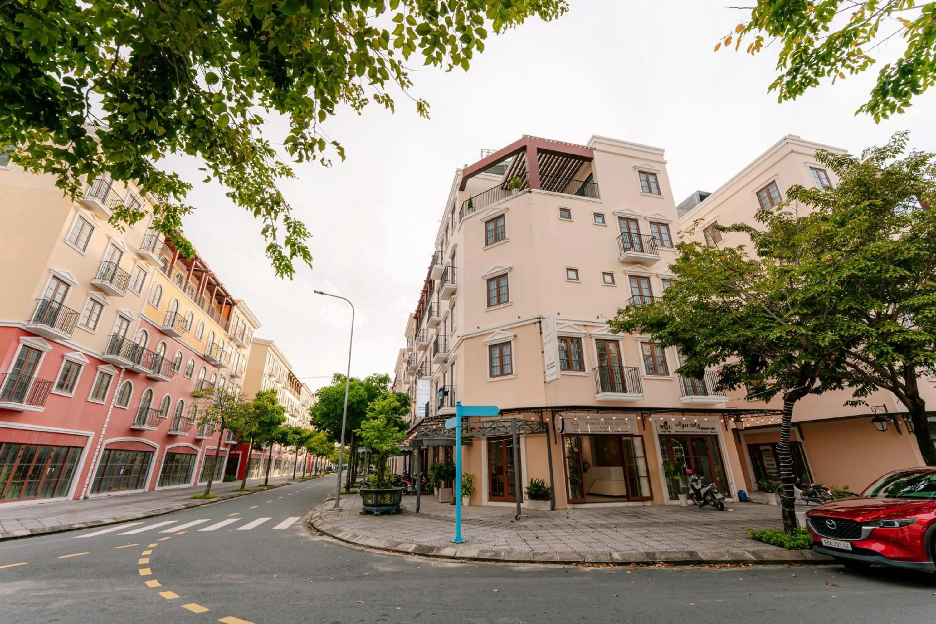 Property building in Mimosa Hotel Phú Quốc