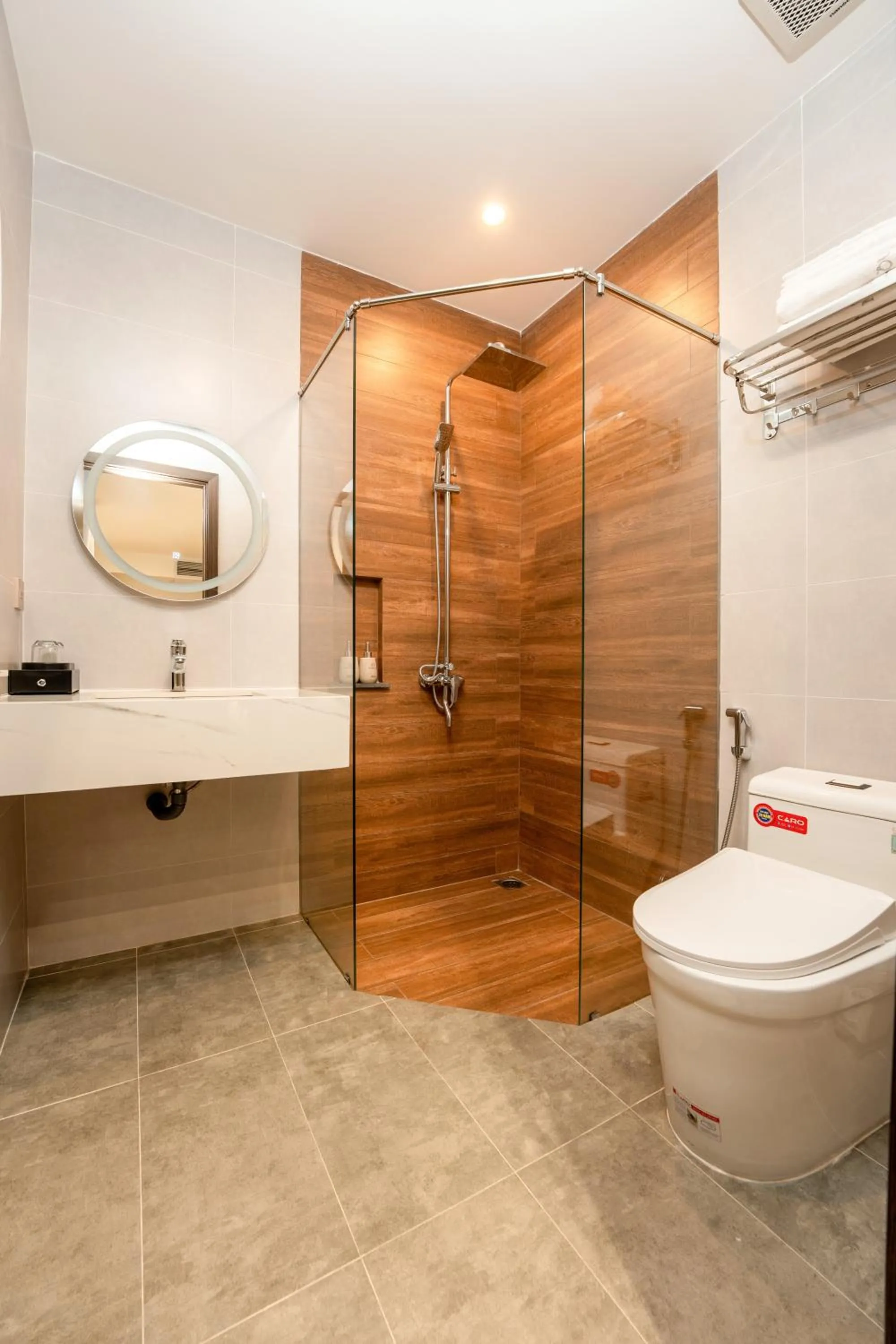 Shower in Mimosa Hotel Phú Quốc