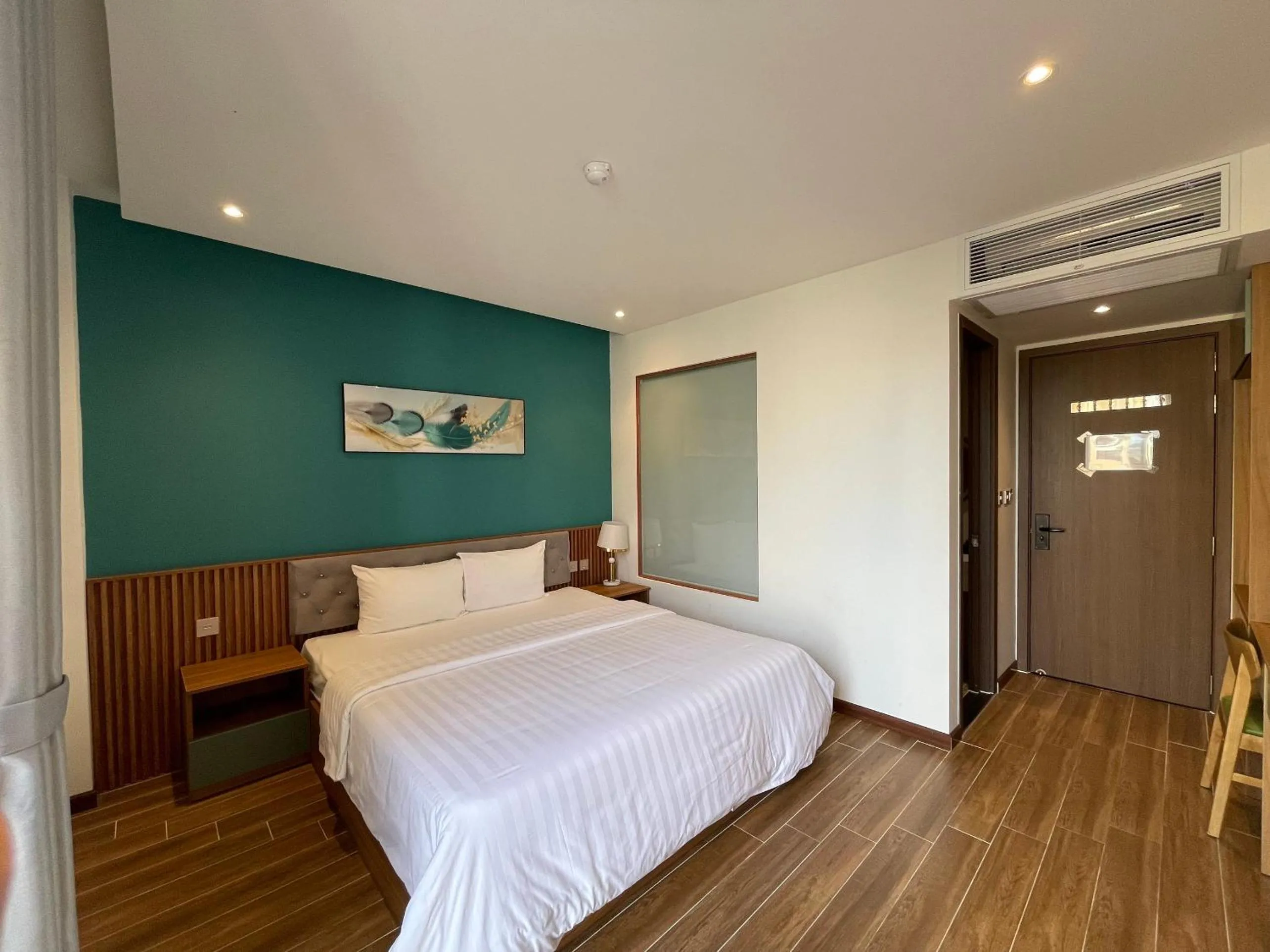 Standard Double Room with Window - single occupancy in Mimosa Hotel Phú Quốc
