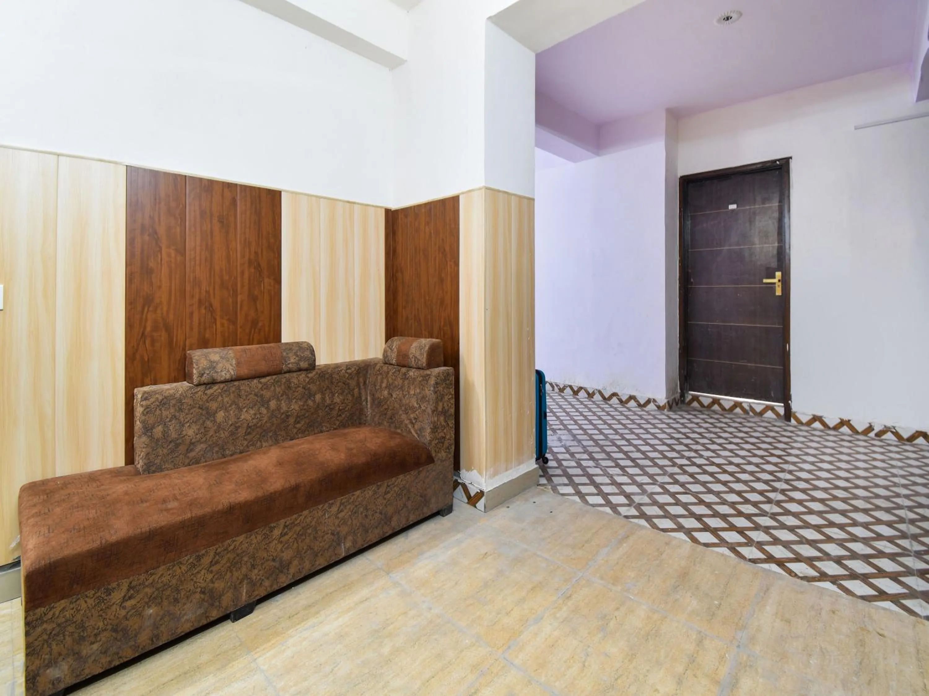 Lobby or reception in Hotel O Black Inn