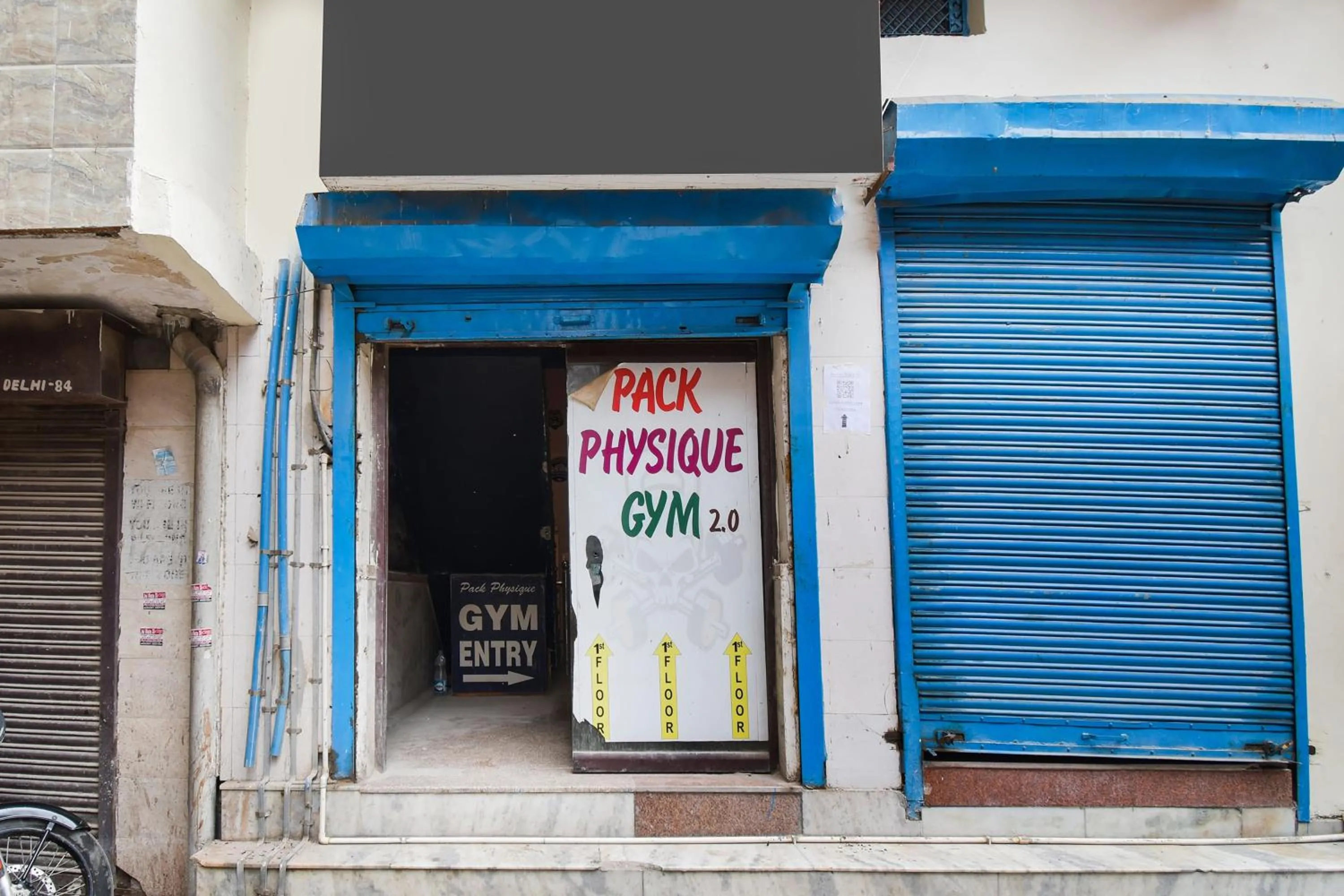 Facade/entrance in Hotel O Black Inn
