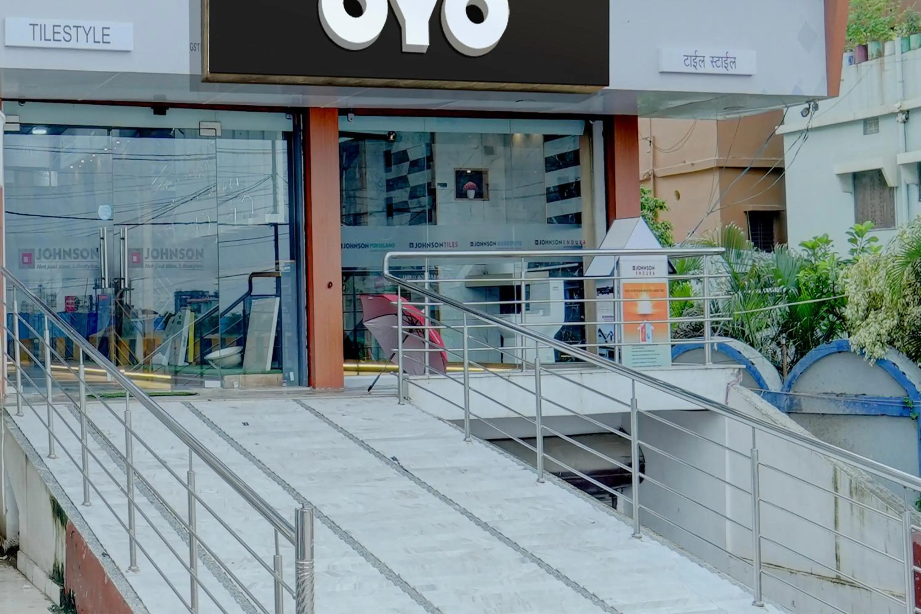 Facade/entrance in Hotel O N S Hotel Banquet & Cafe