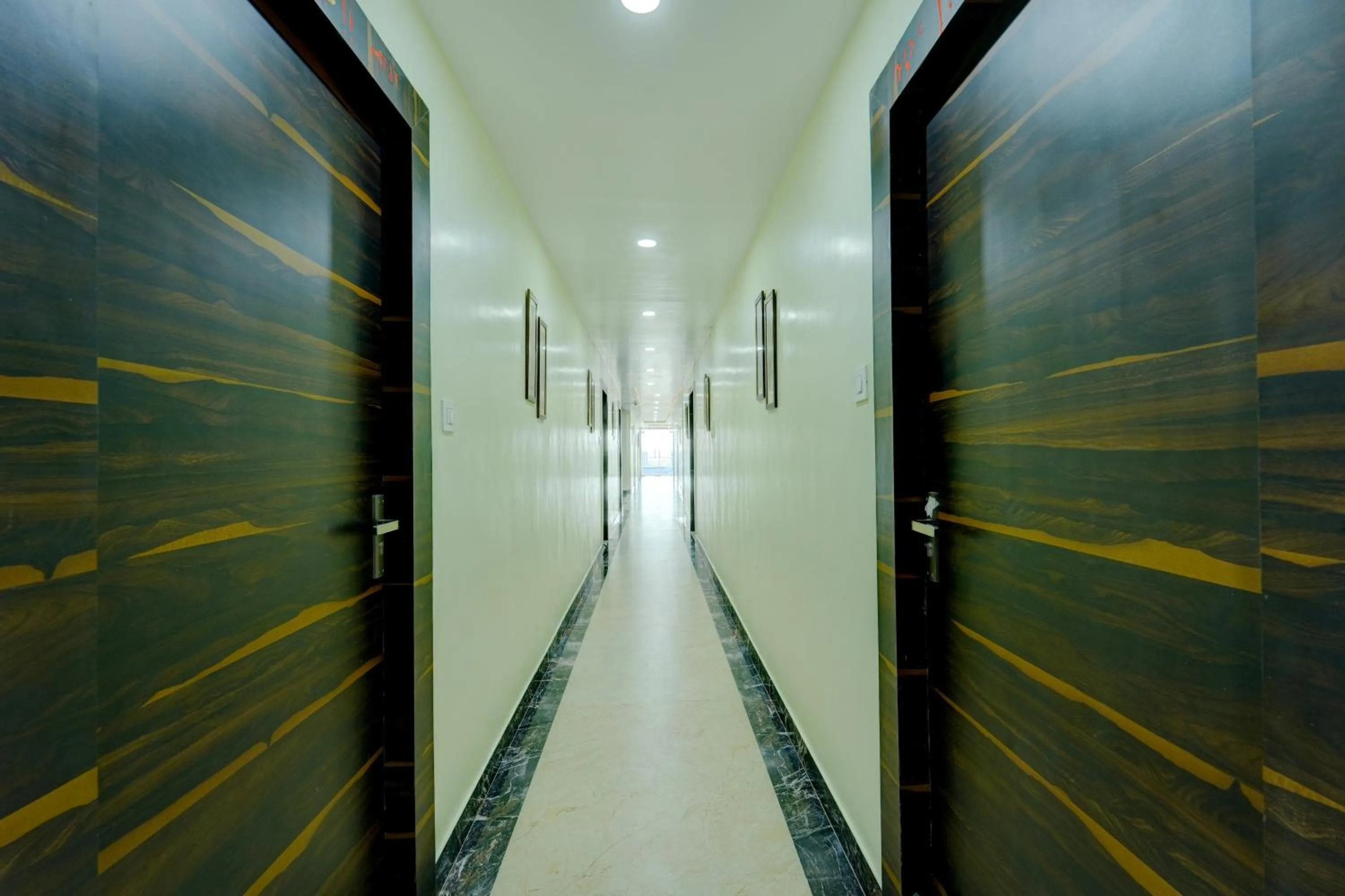 Lobby or reception in Hotel O N S Hotel Banquet & Cafe