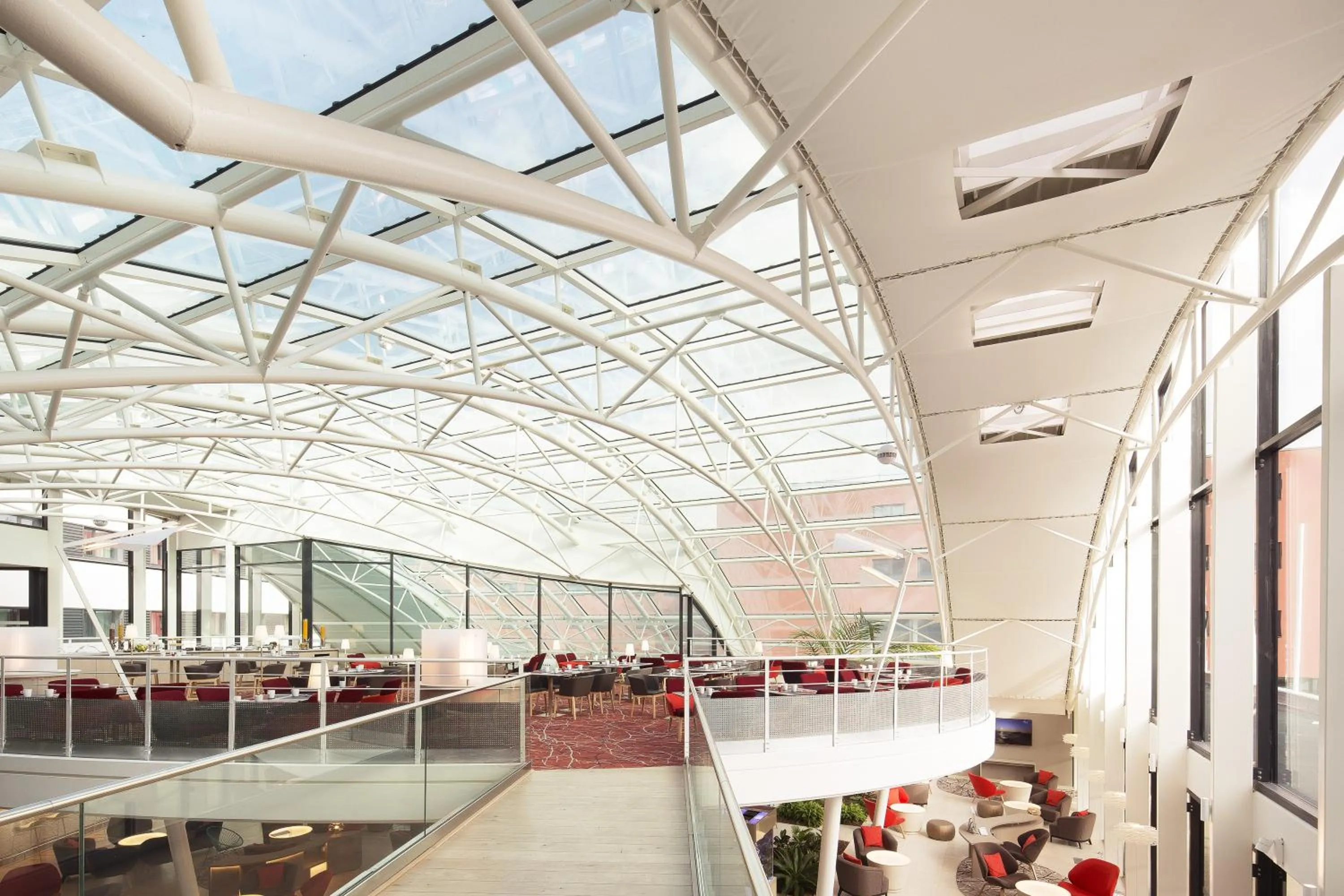 Restaurant/places to eat in Oceania Paris Roissy CDG